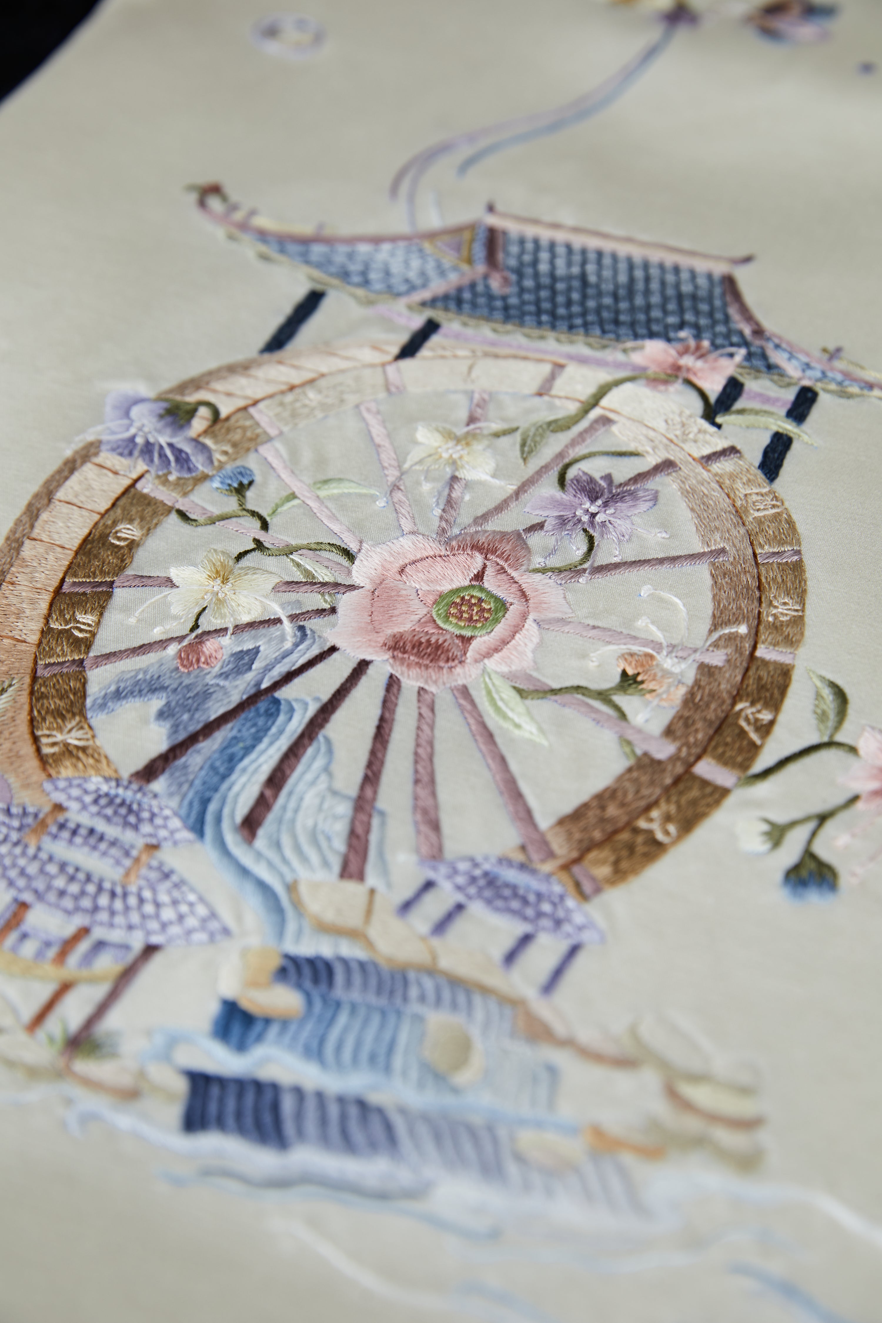 Solar Compass of Tsinghua《清华日晷》