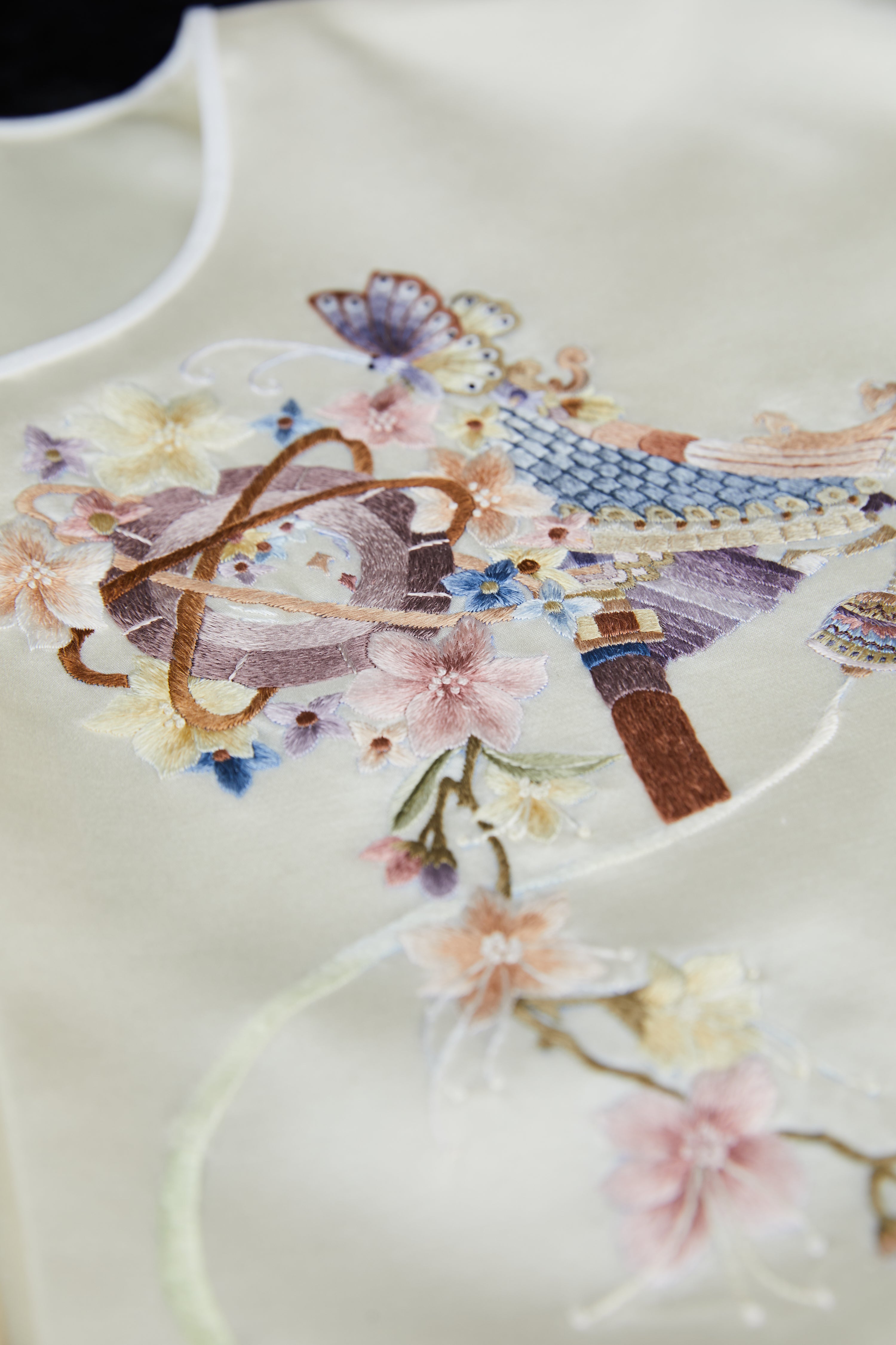 Solar Compass of Tsinghua《清华日晷》