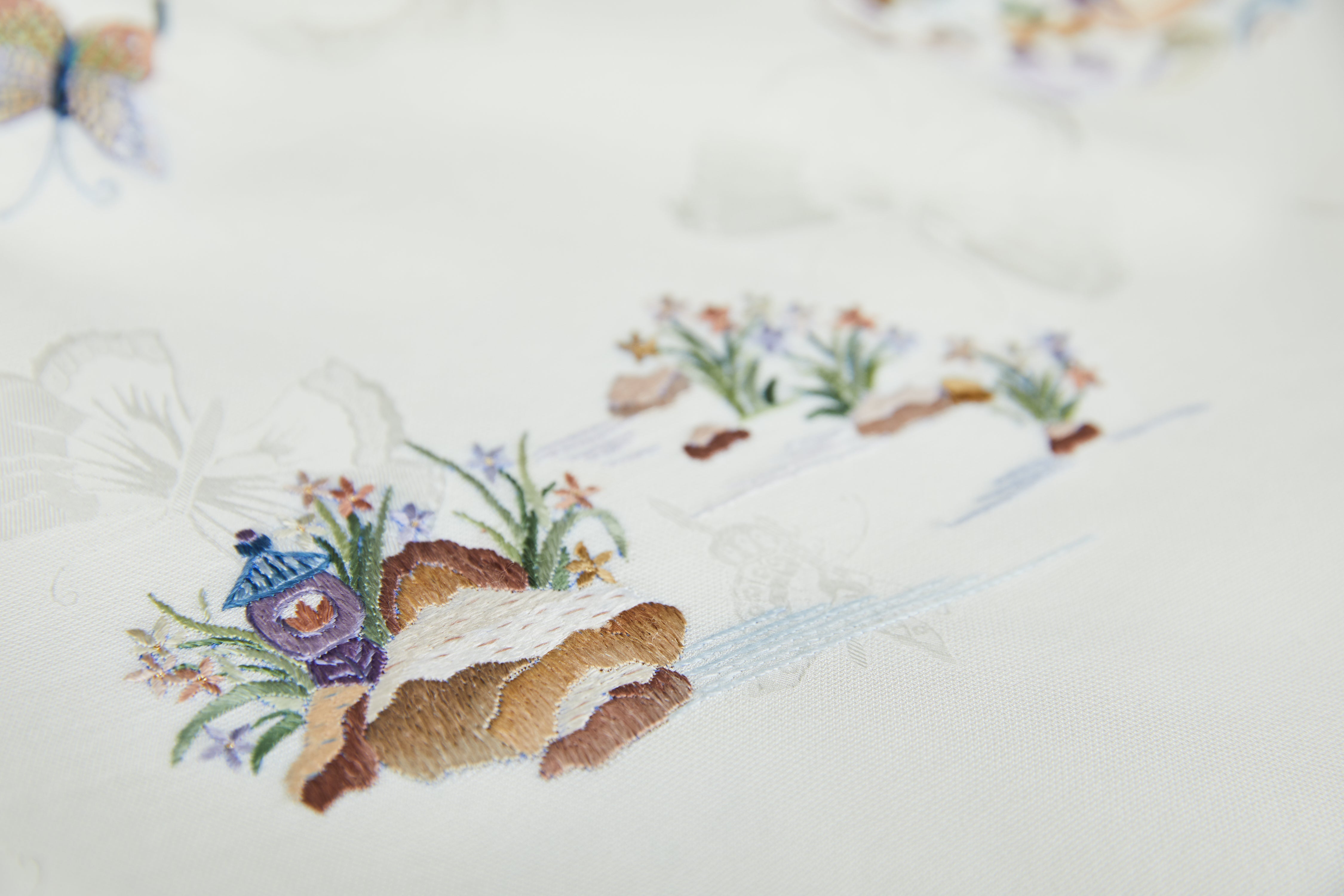 Elegant Pavilions and Towers《亭台楼阁》