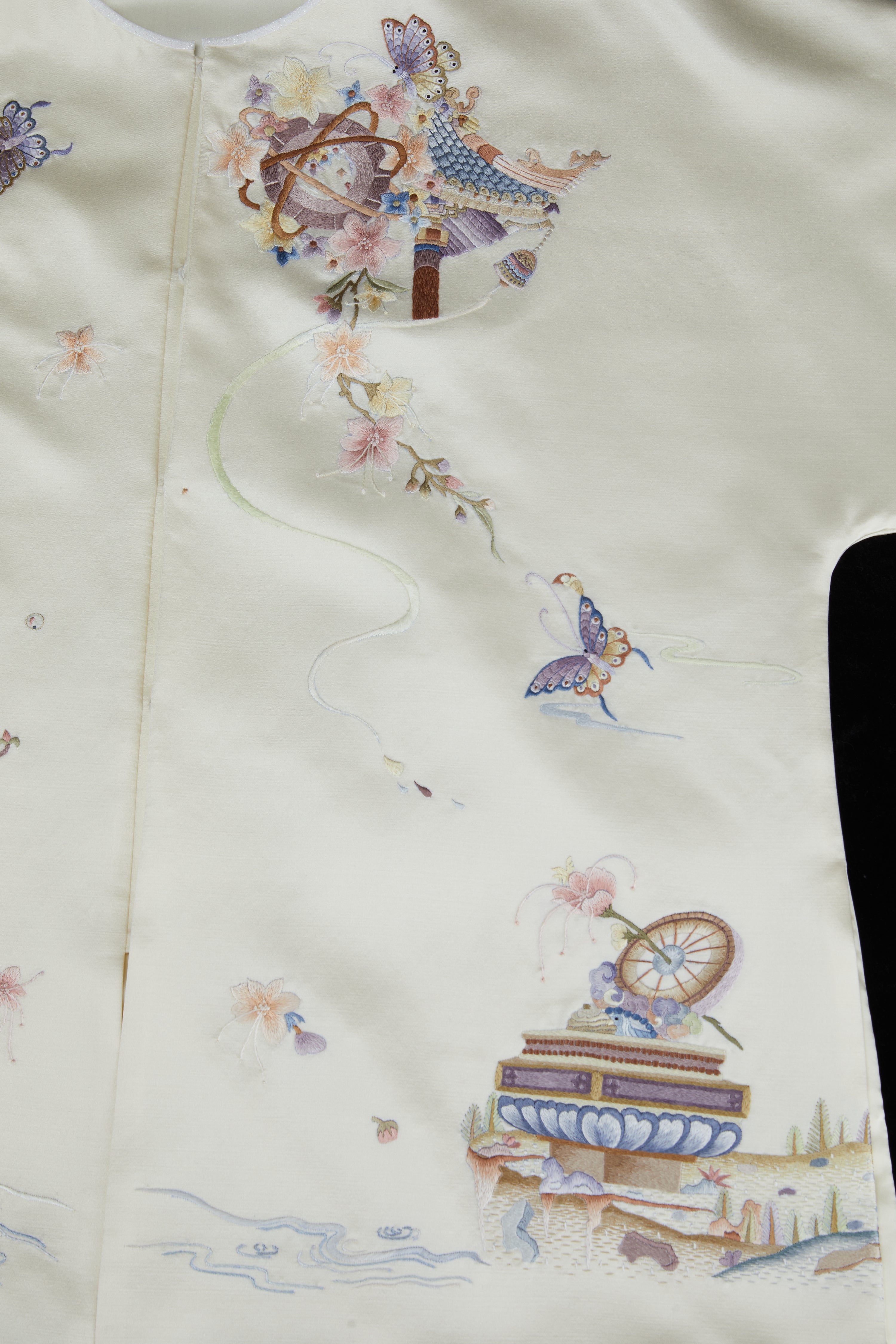 Solar Compass of Tsinghua《清华日晷》