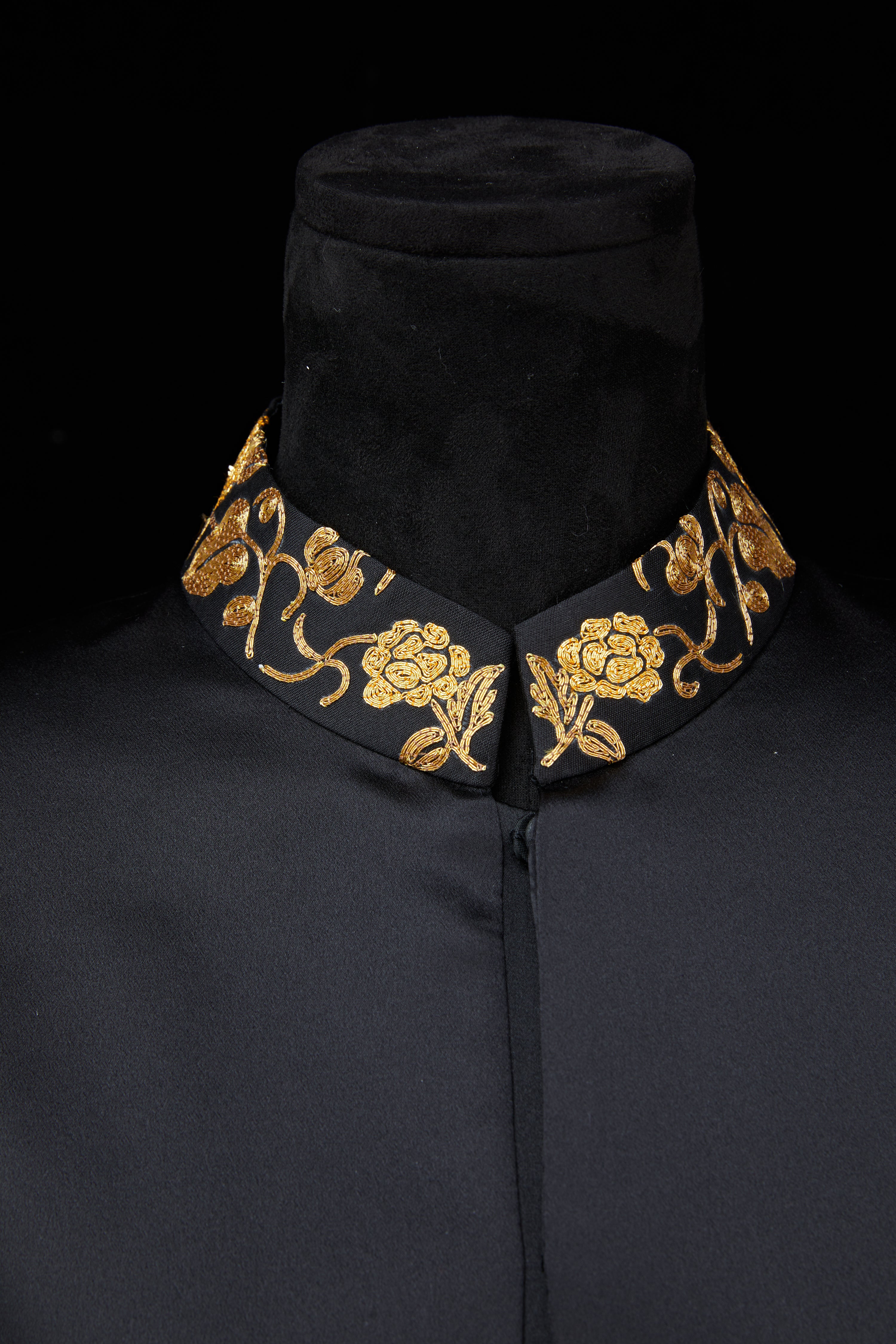 Black Velvet Top《黑丝绒上衣》