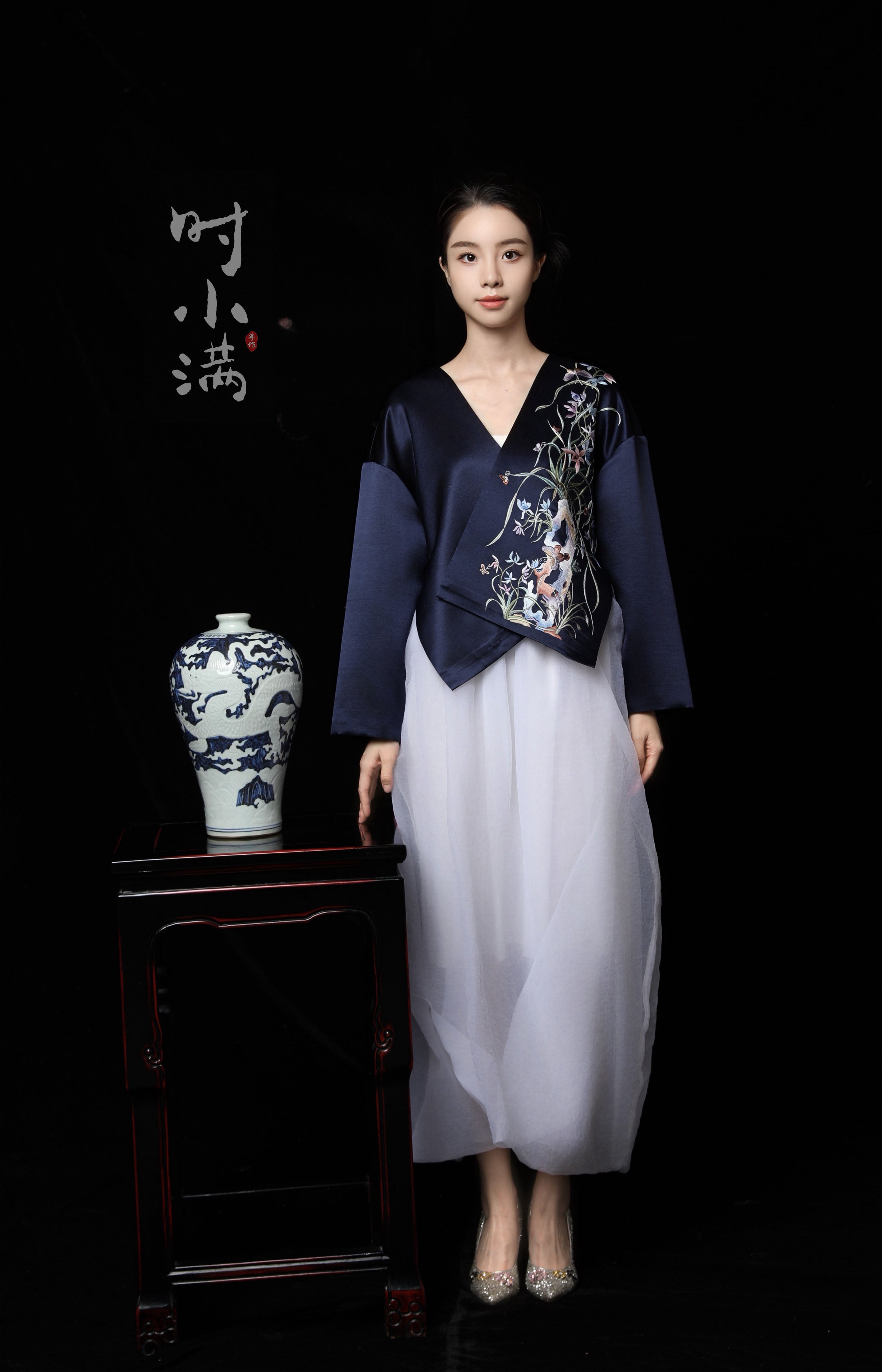 Junlan 《隽兰雅韵》