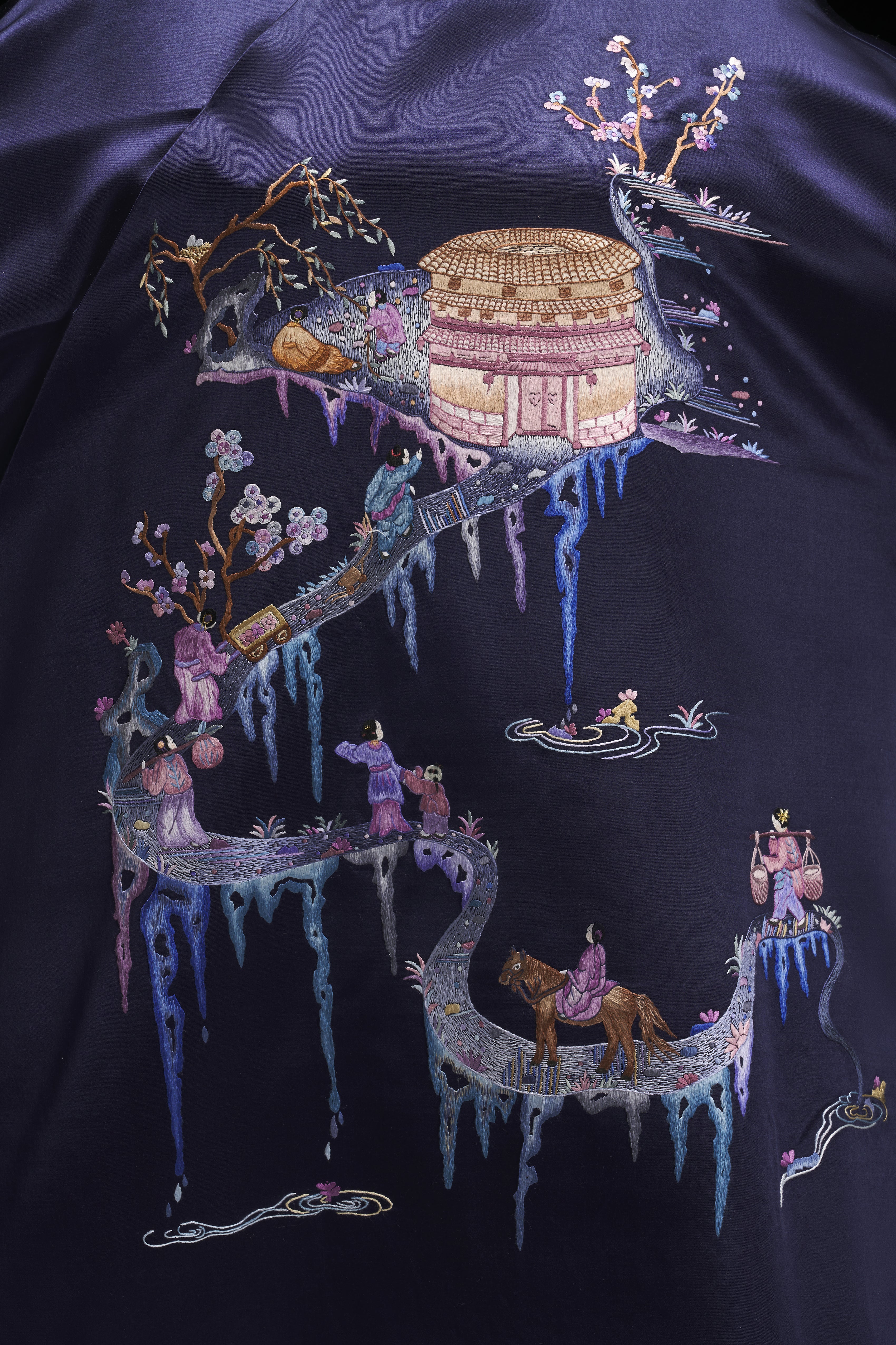 Homecoming 《归》