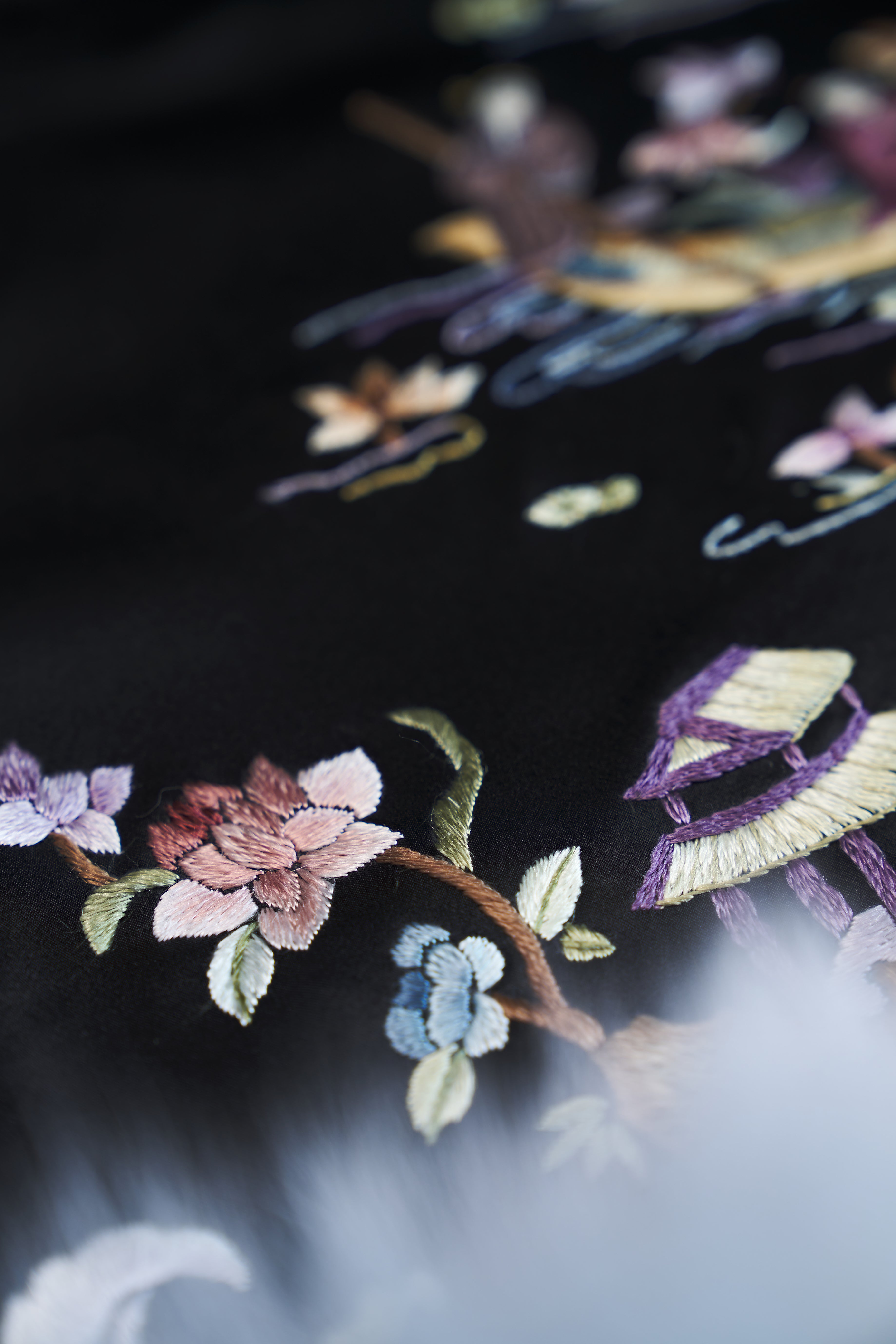 Coat with Fox Fur Trim《采莲图》