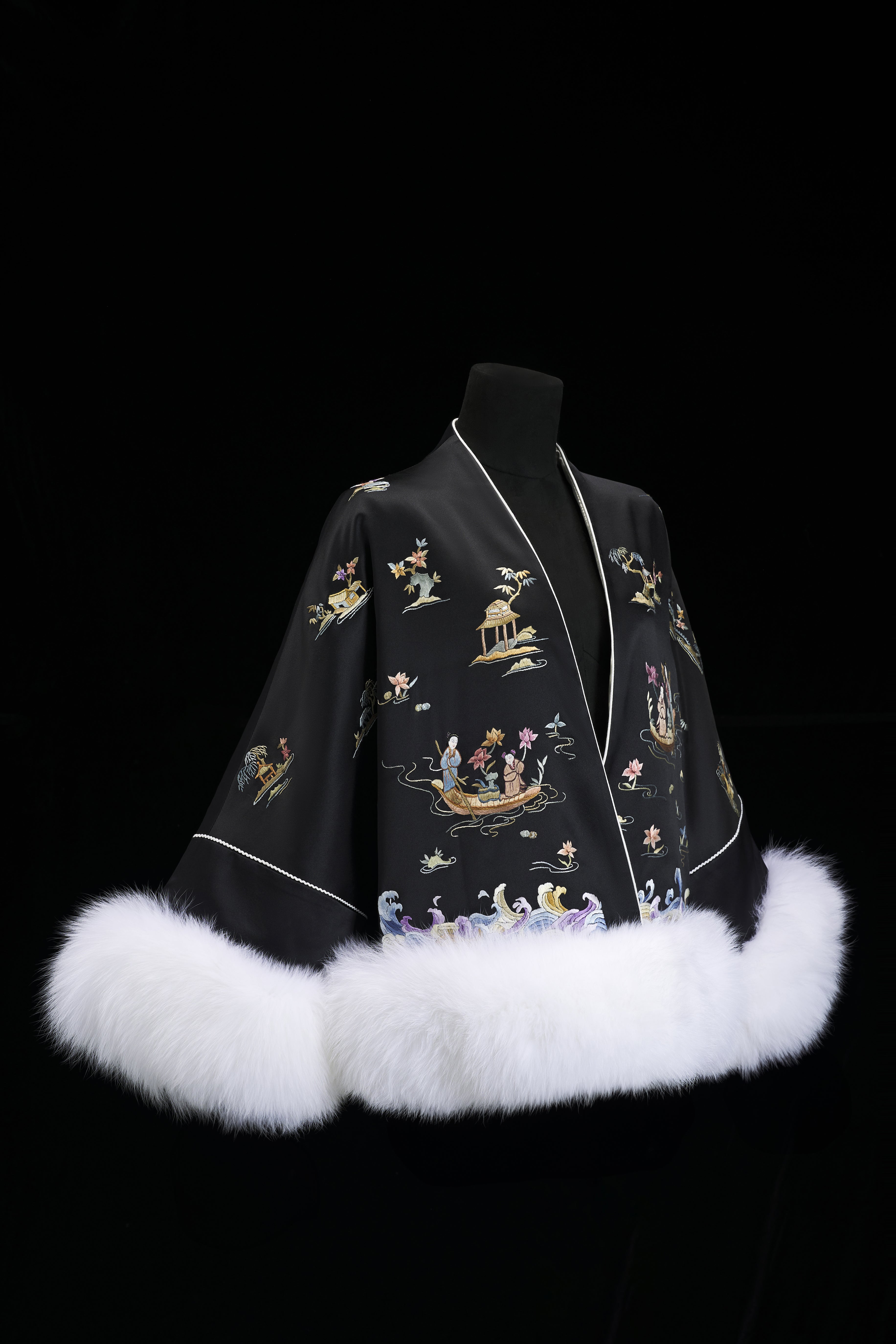 Lotus Picking Cardigan《采莲开衫》