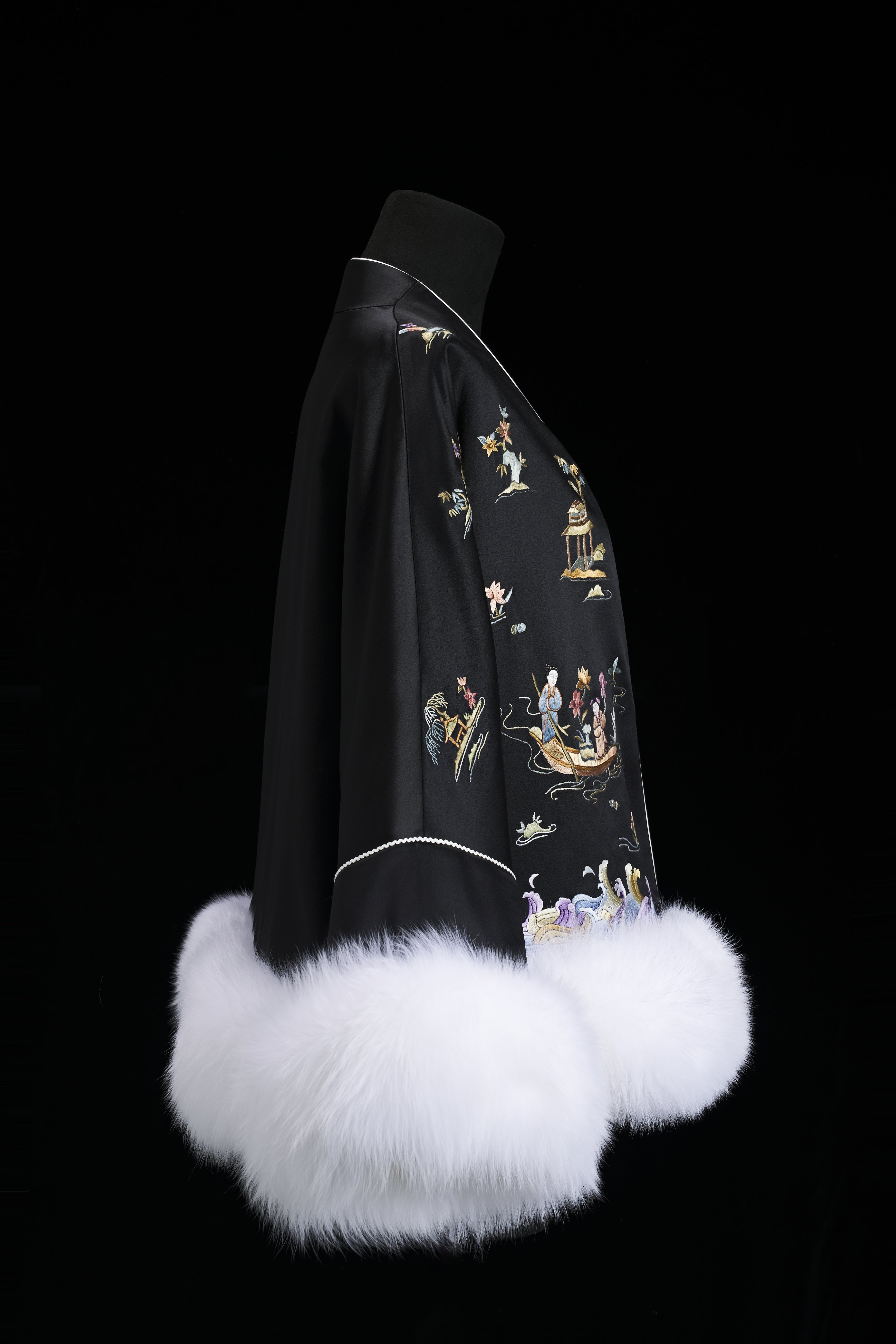 Lotus Picking Cardigan《采莲开衫》