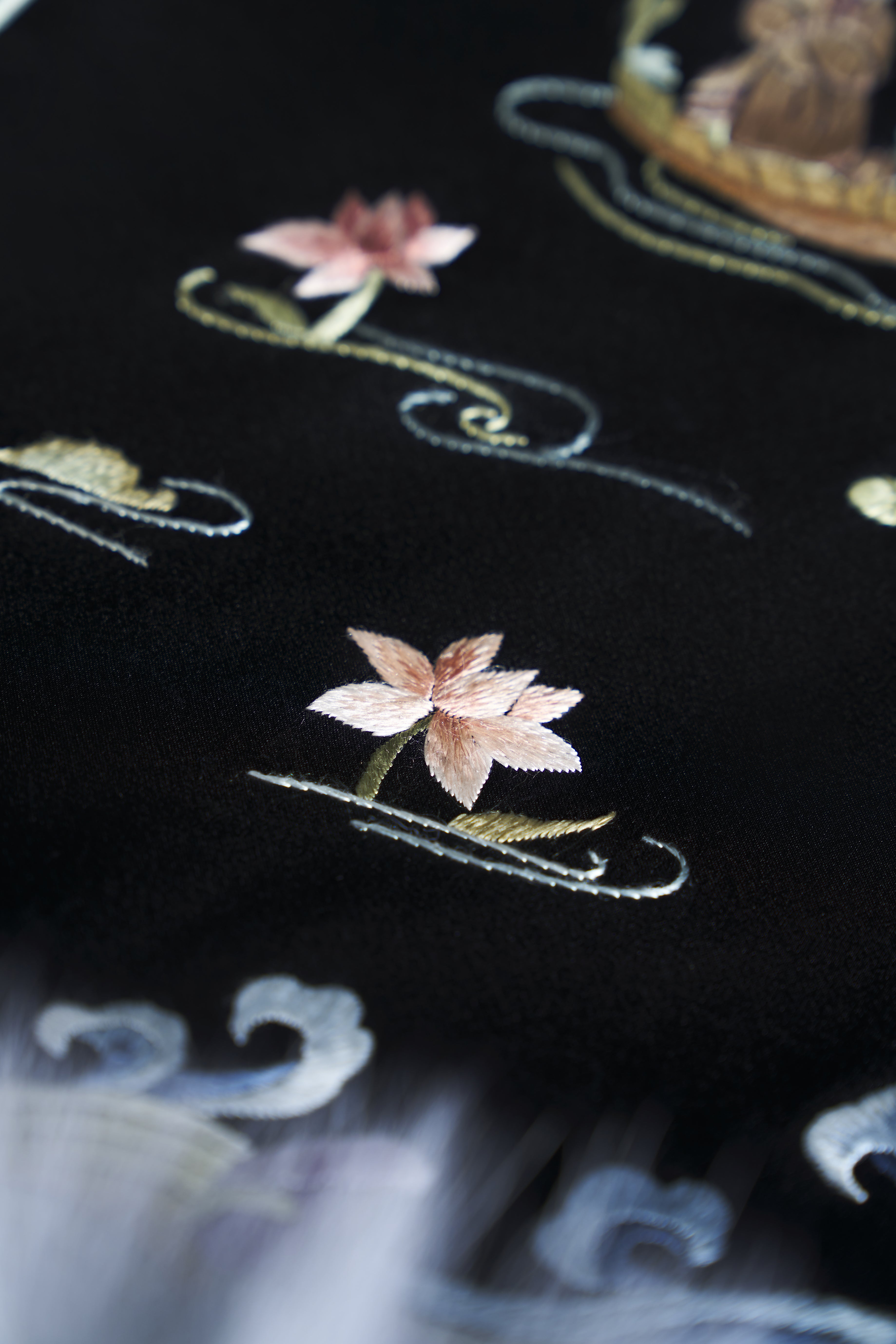 Lotus Picking Cardigan《采莲开衫》