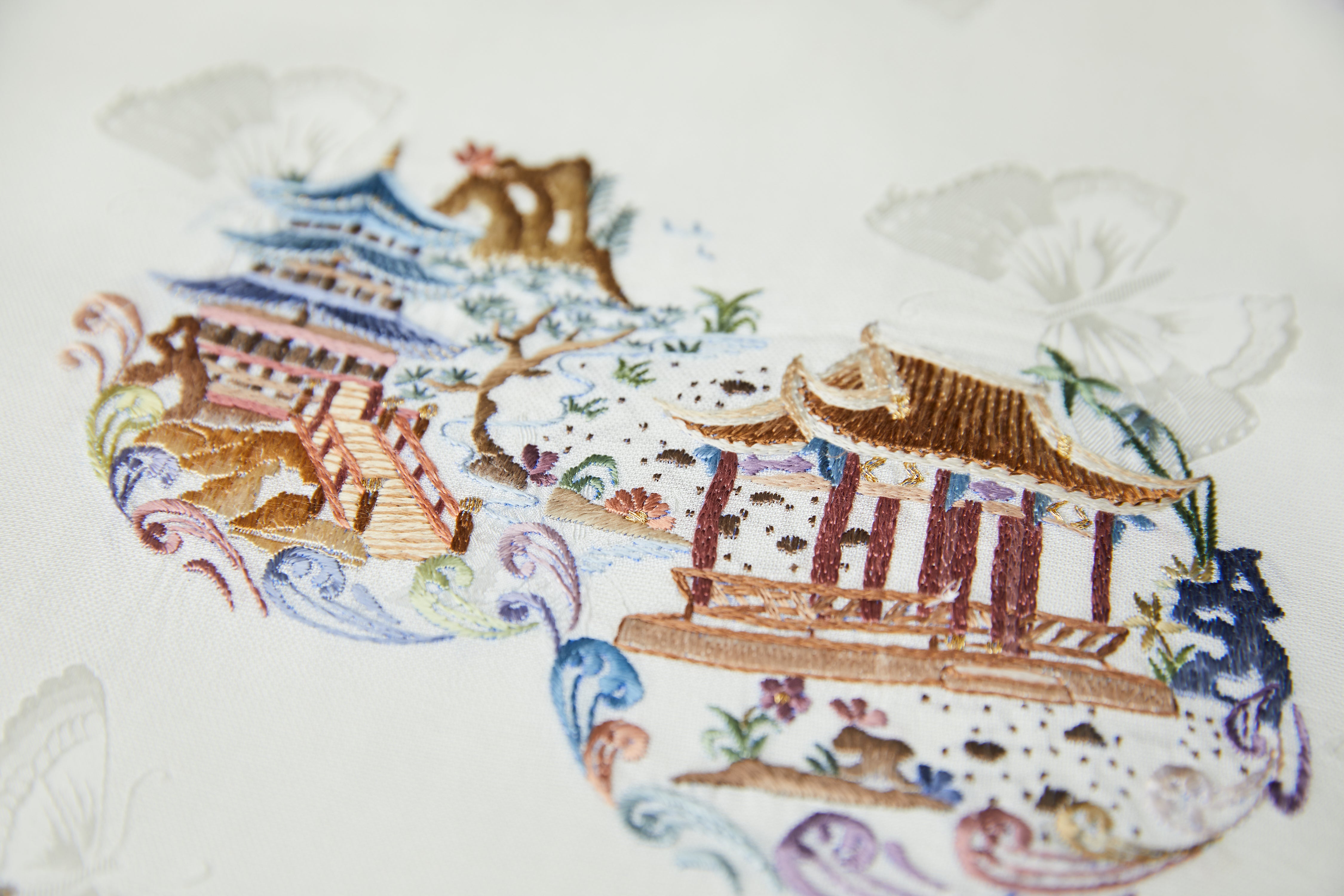 Elegant Pavilions and Towers《亭台楼阁》