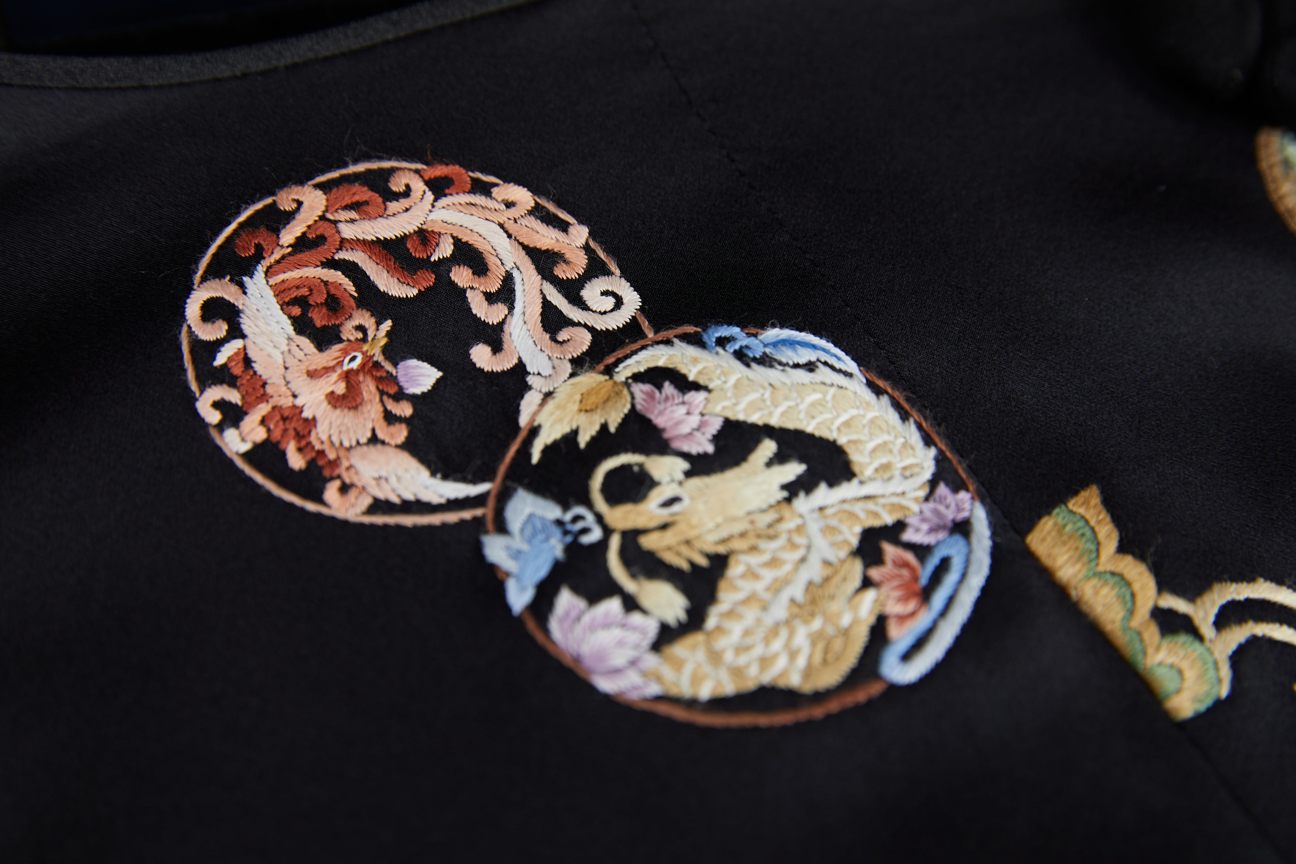 The Classic of Mountains and Rivers《黑色山海经》