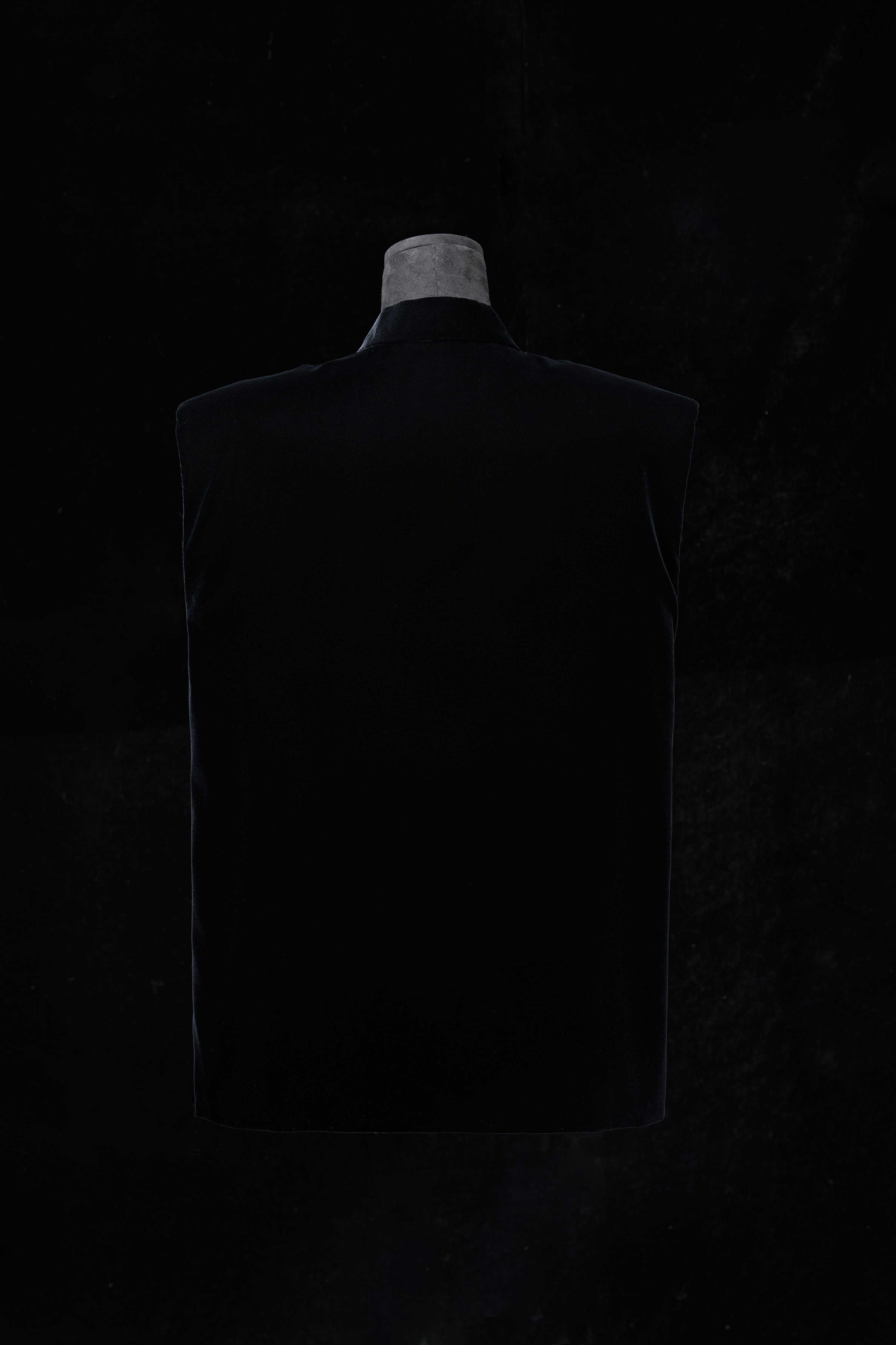 Little Black Dress《小黑裙》