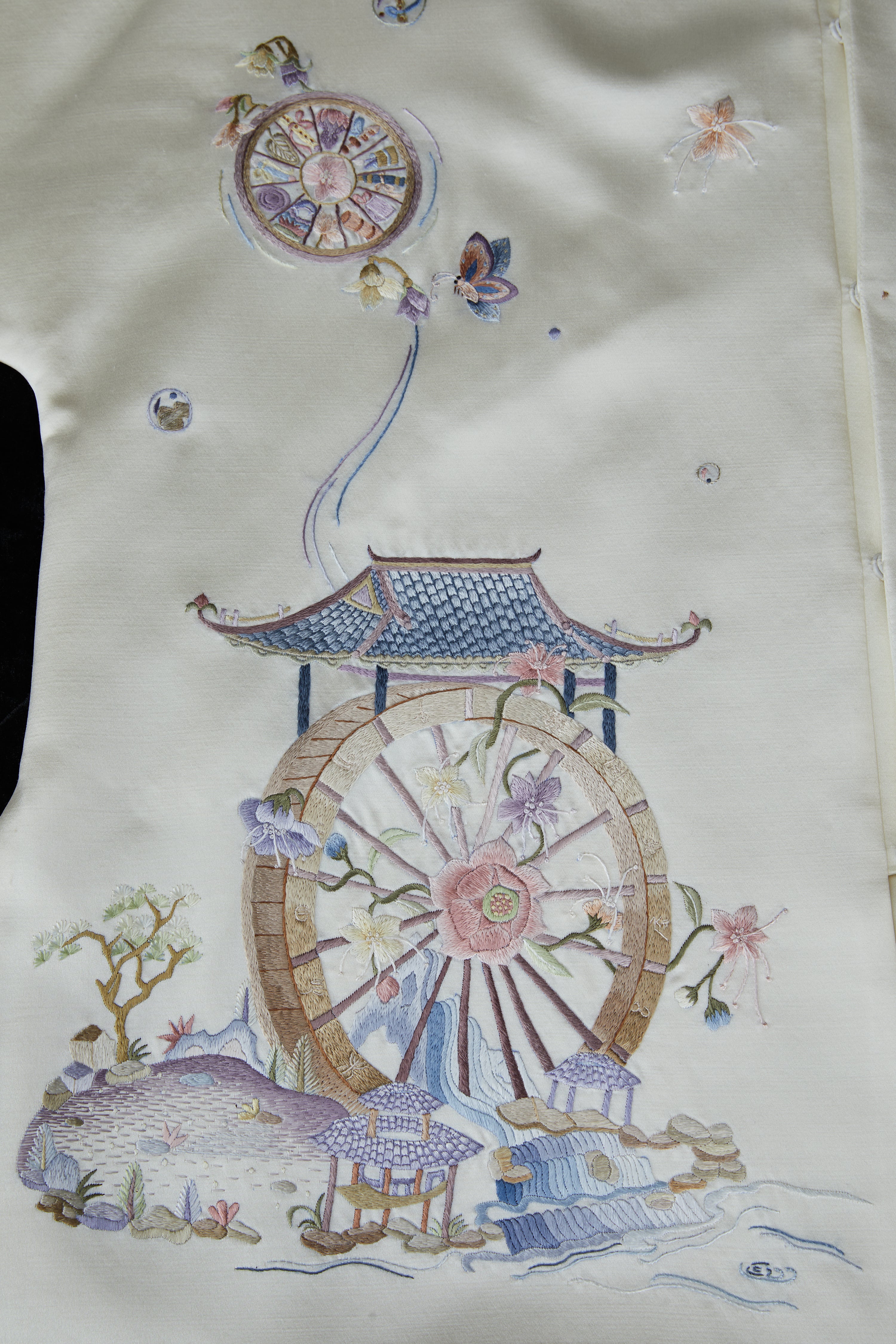 Solar Compass of Tsinghua《清华日晷》