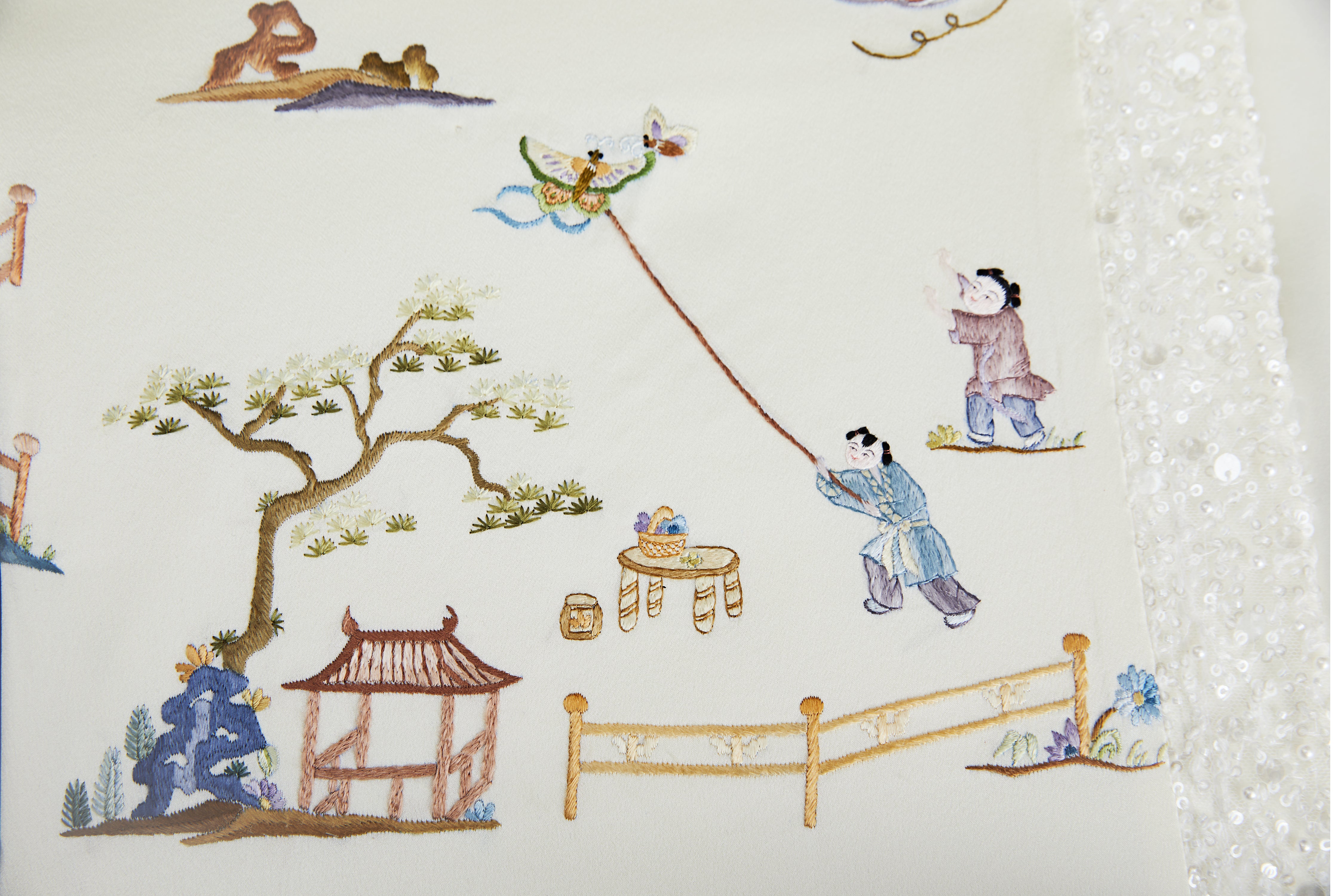 Chinese Infant Amusement Painting Tuni《睡袍款婴戏上衣》