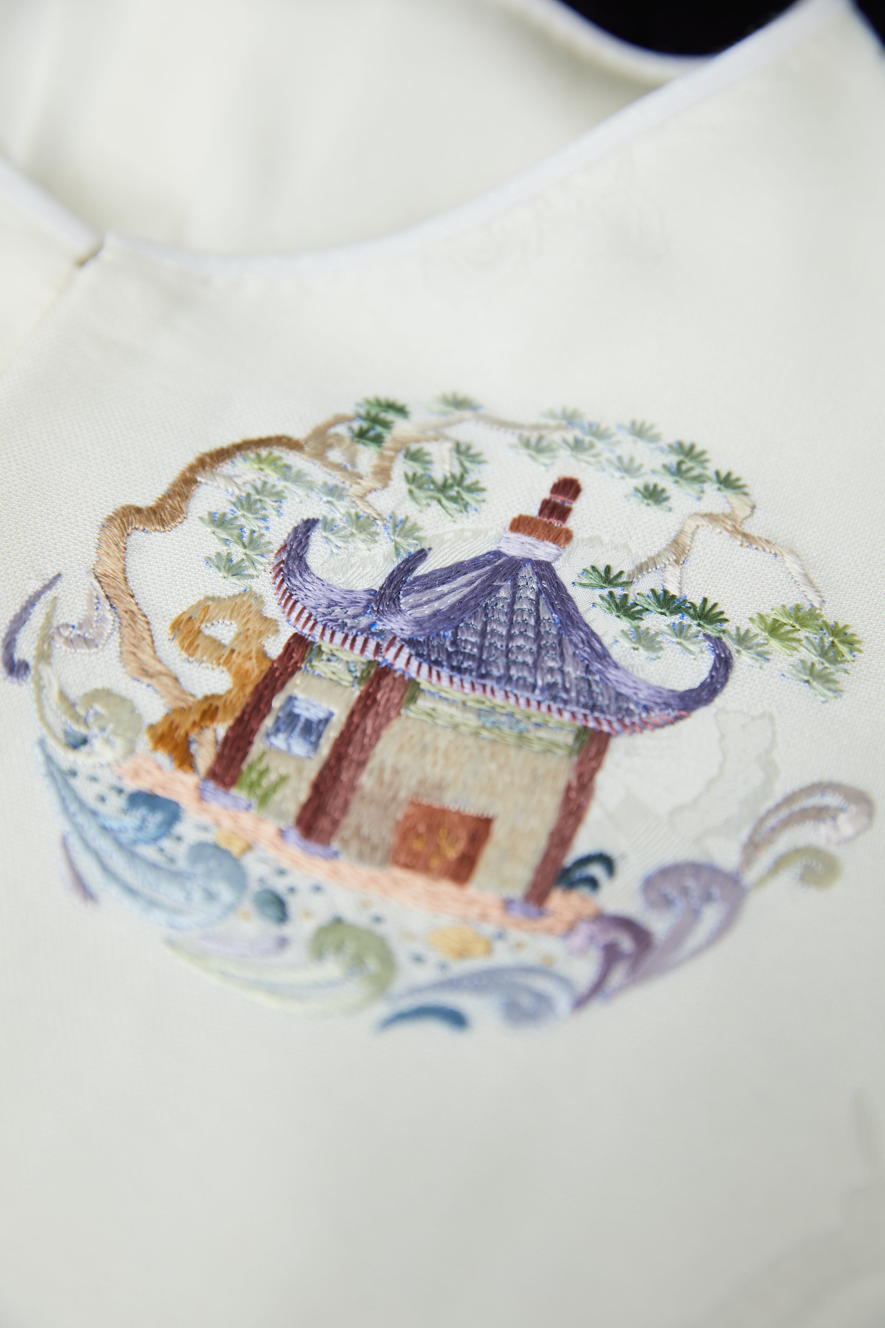 Elegant Pavilions and Towers《亭台楼阁》