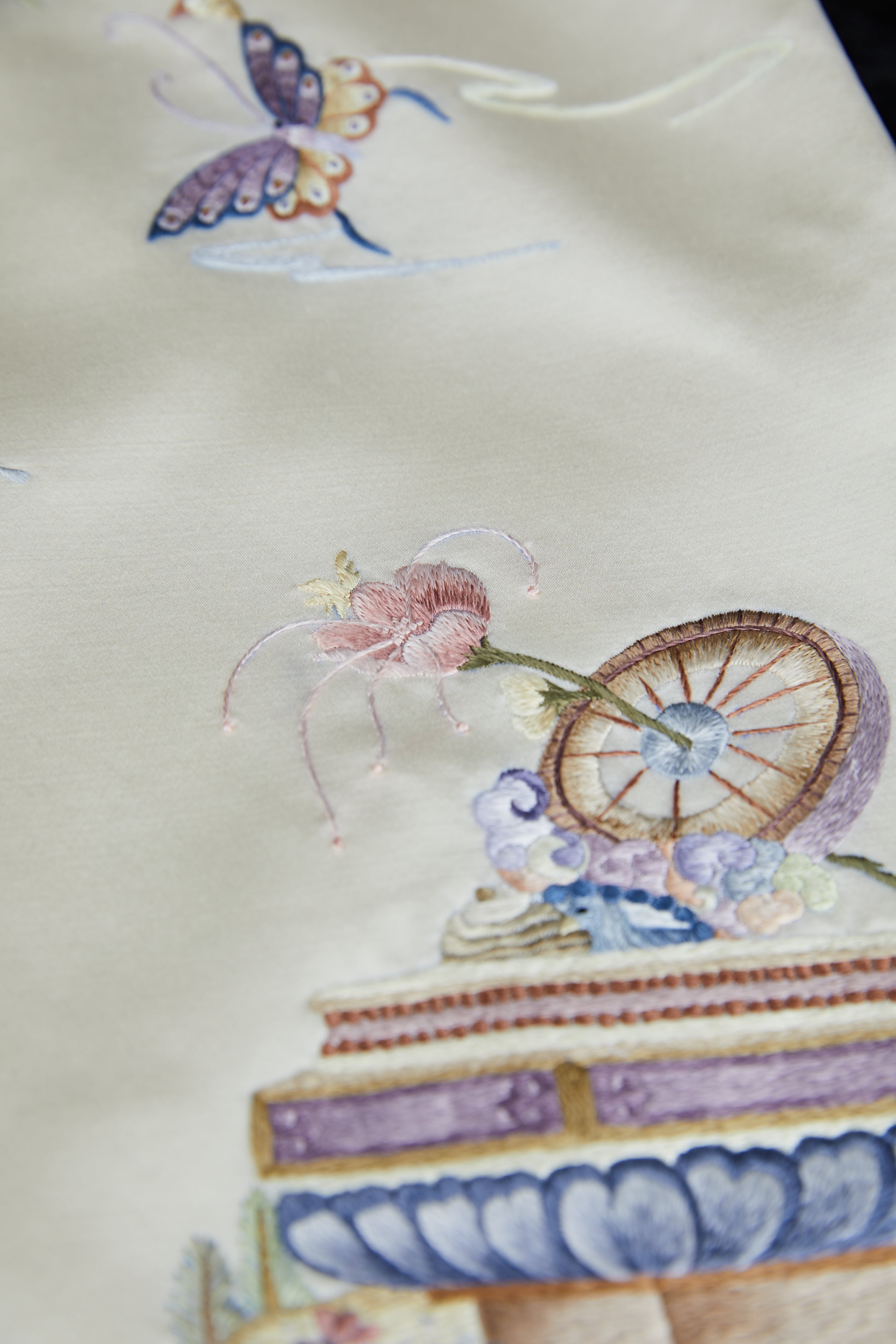 Solar Compass of Tsinghua《清华日晷》