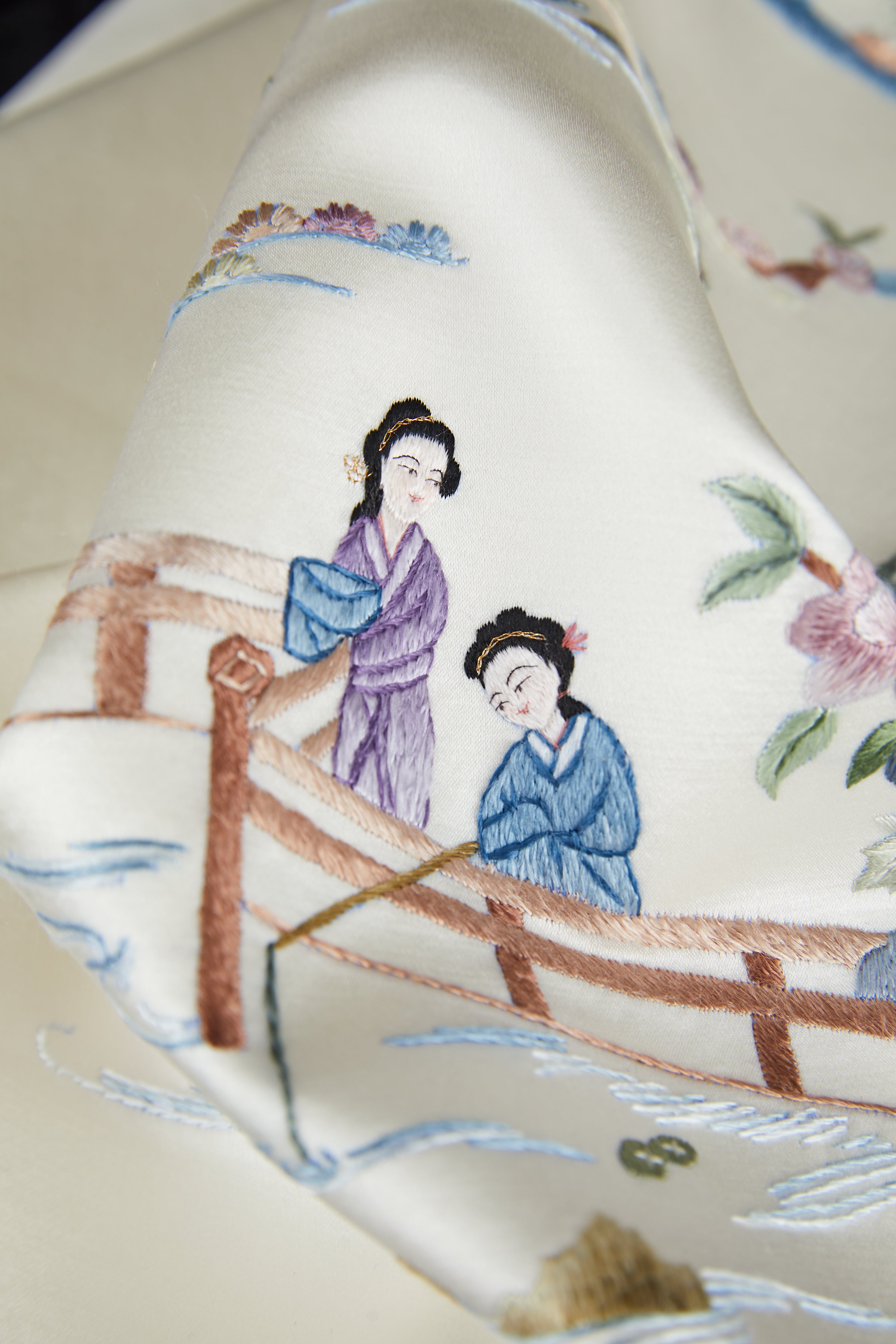 A Corner of the Red Chamber《红楼一隅》