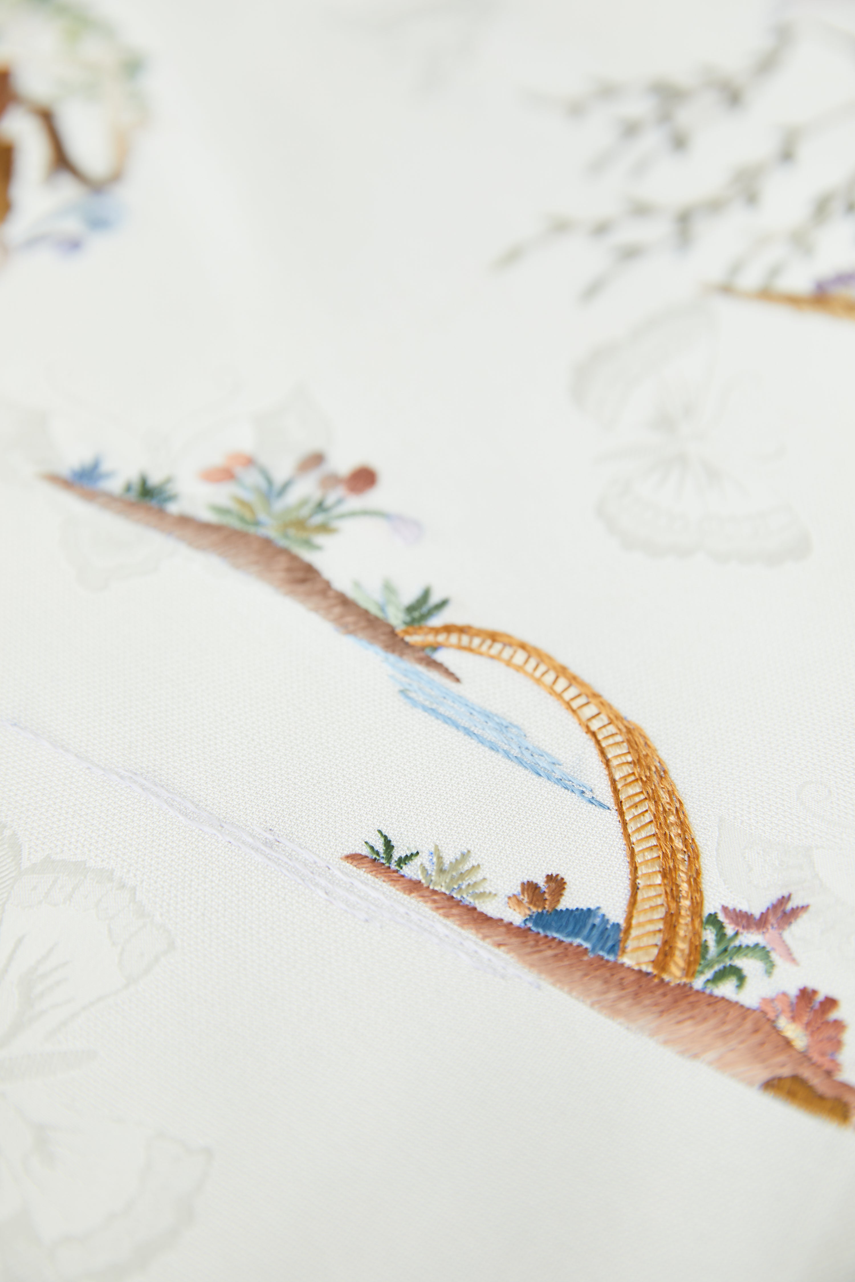 Elegant Pavilions and Towers《亭台楼阁》