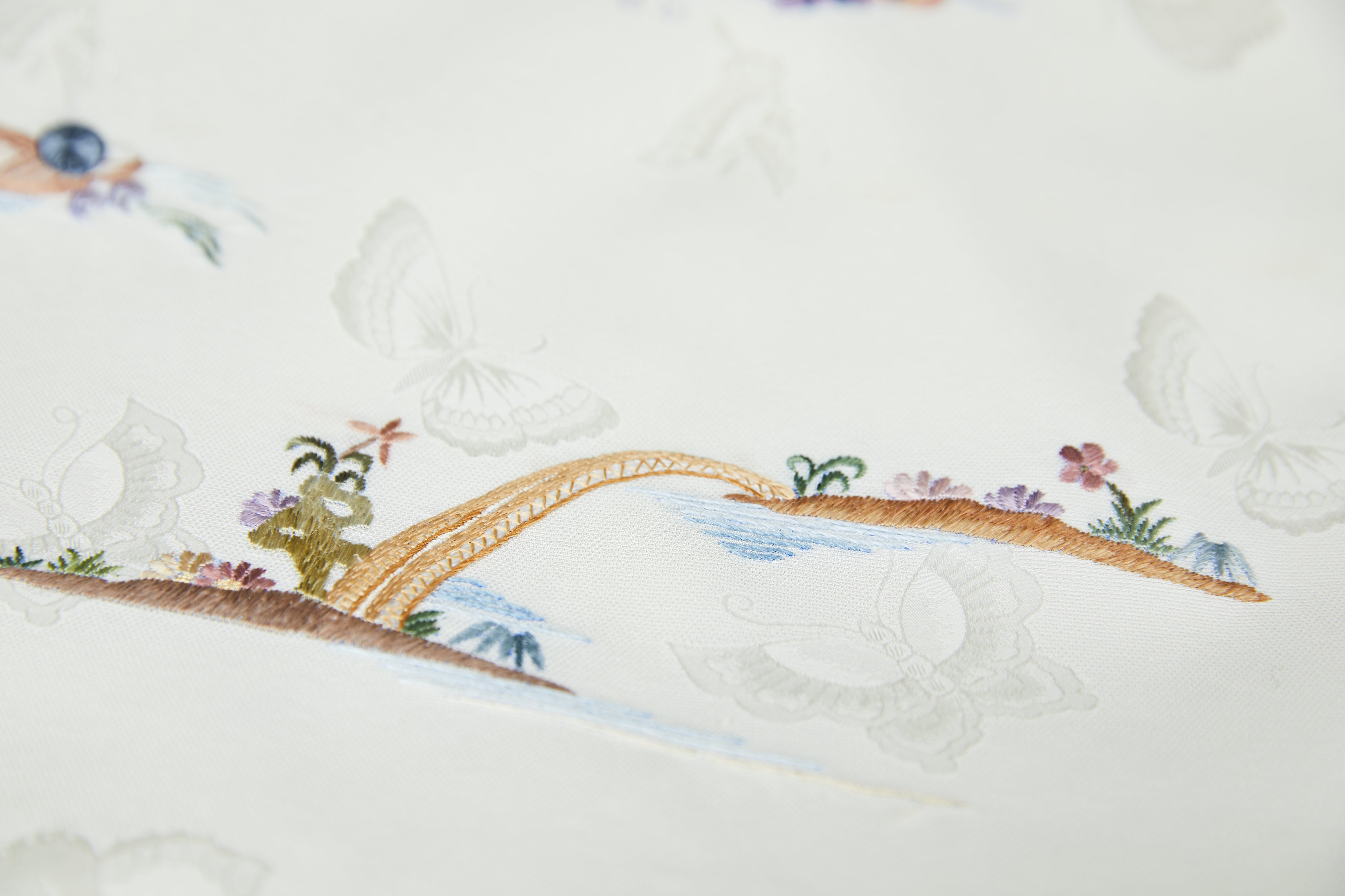 Elegant Pavilions and Towers《亭台楼阁》