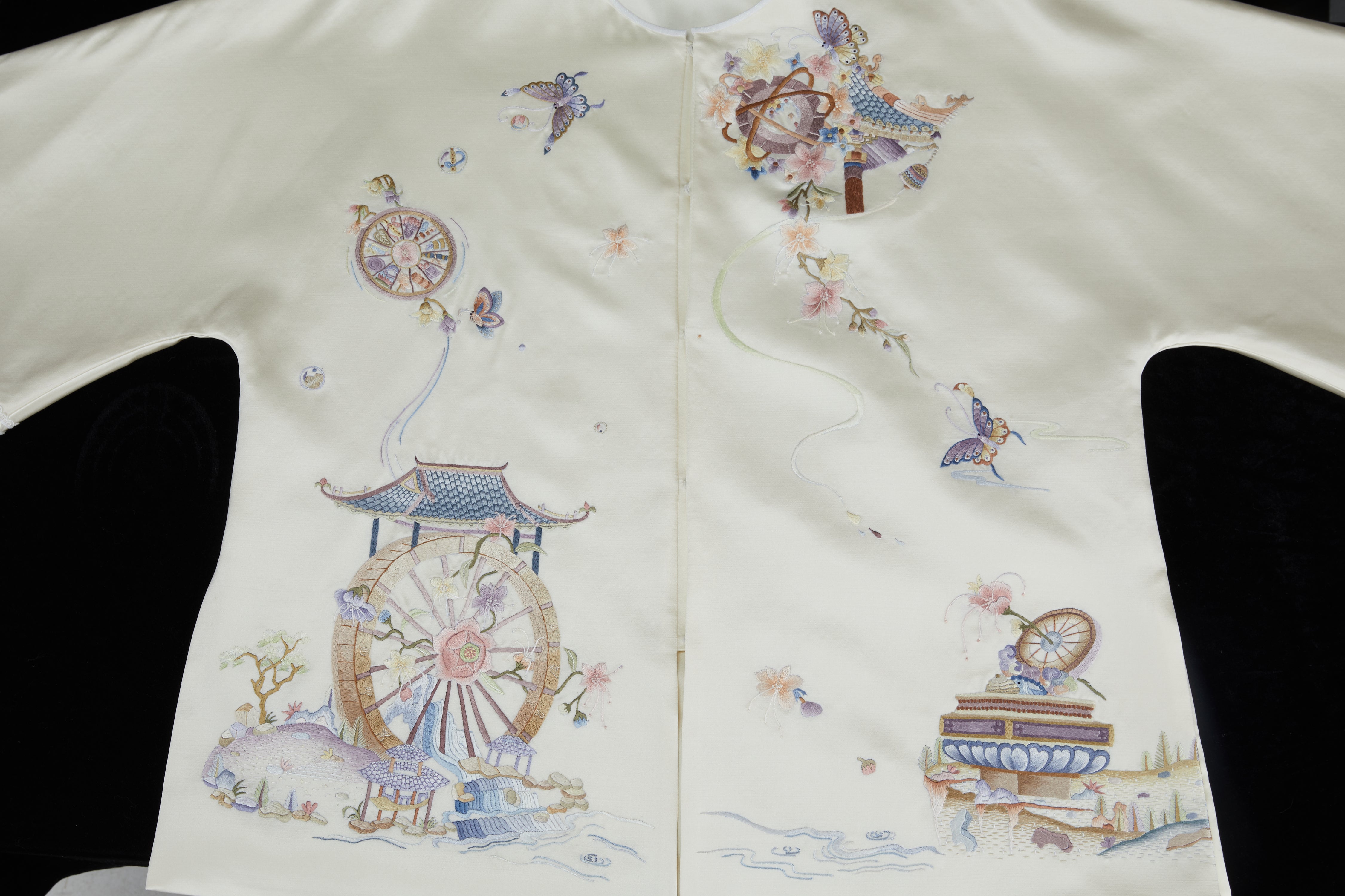 Solar Compass of Tsinghua《清华日晷》