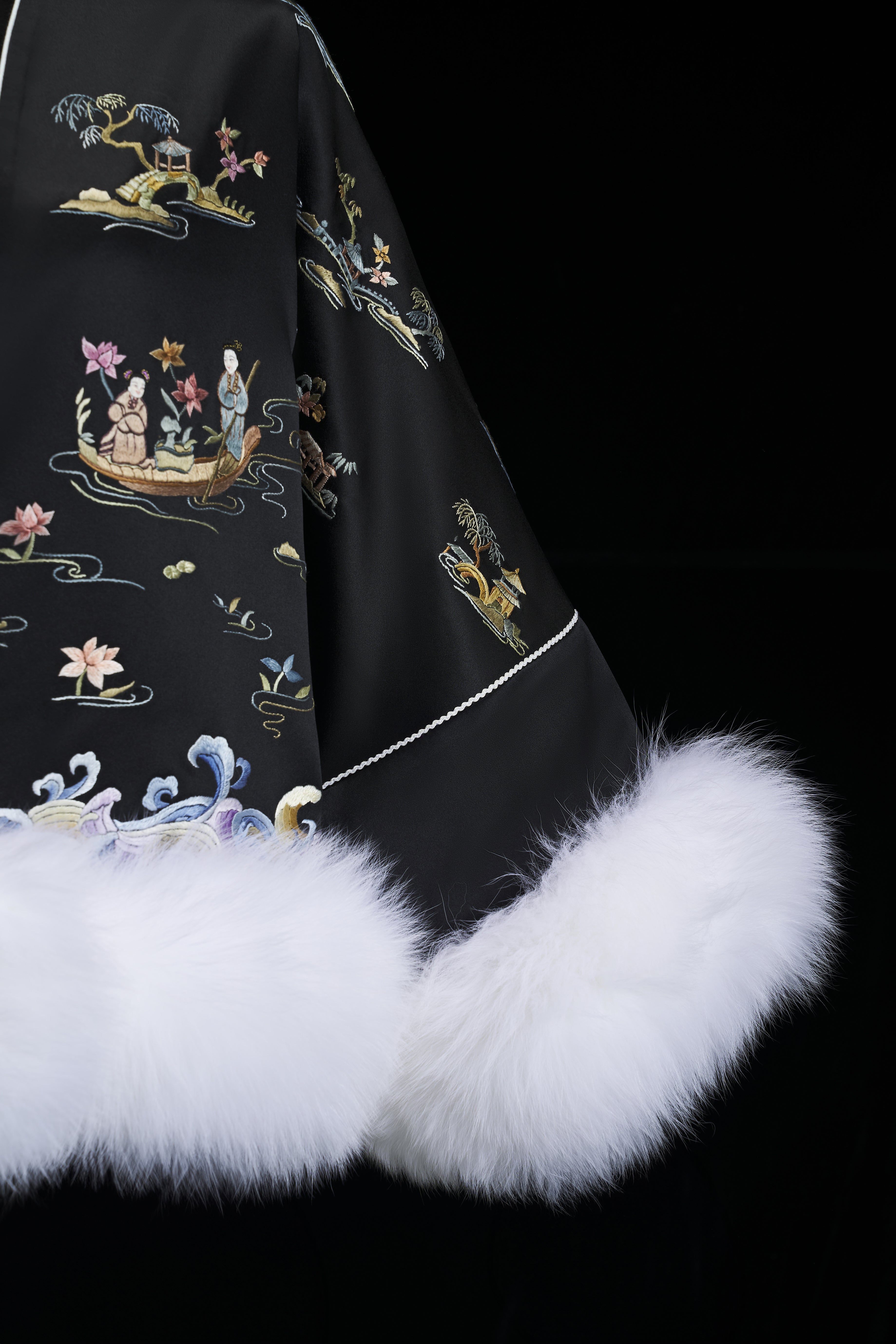 Lotus Picking Cardigan《采莲开衫》