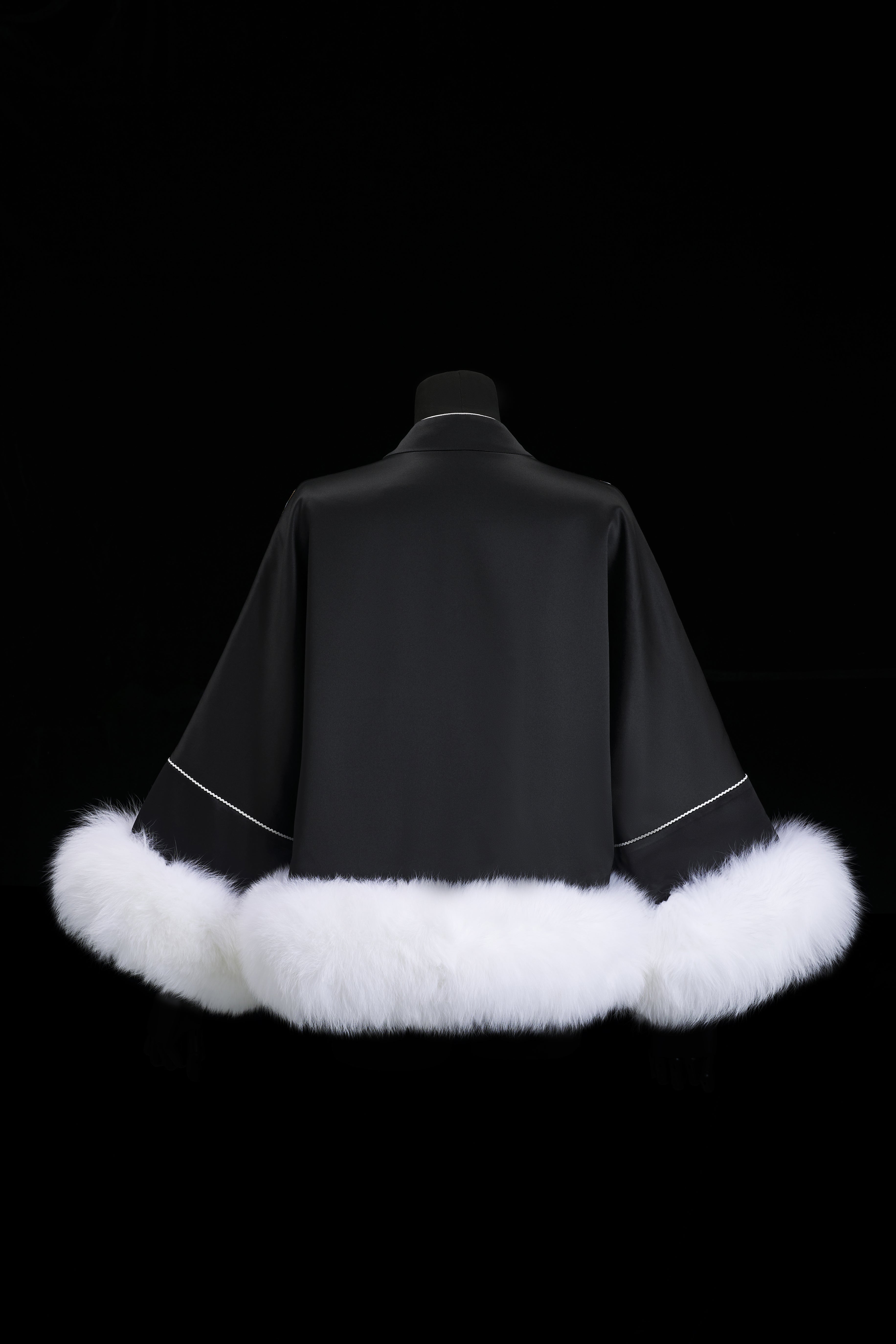 Lotus Picking Cardigan《采莲开衫》