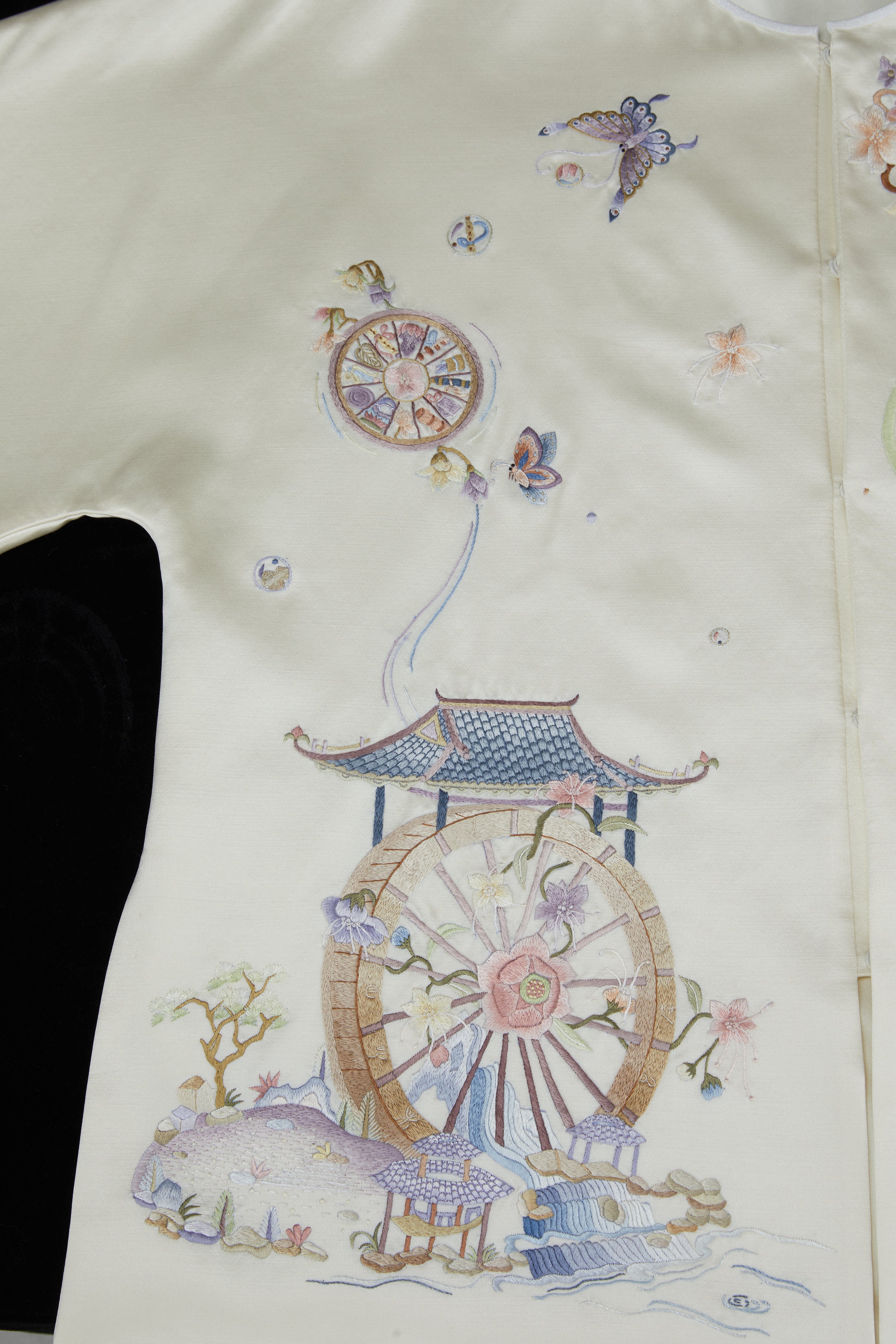 Solar Compass of Tsinghua《清华日晷》