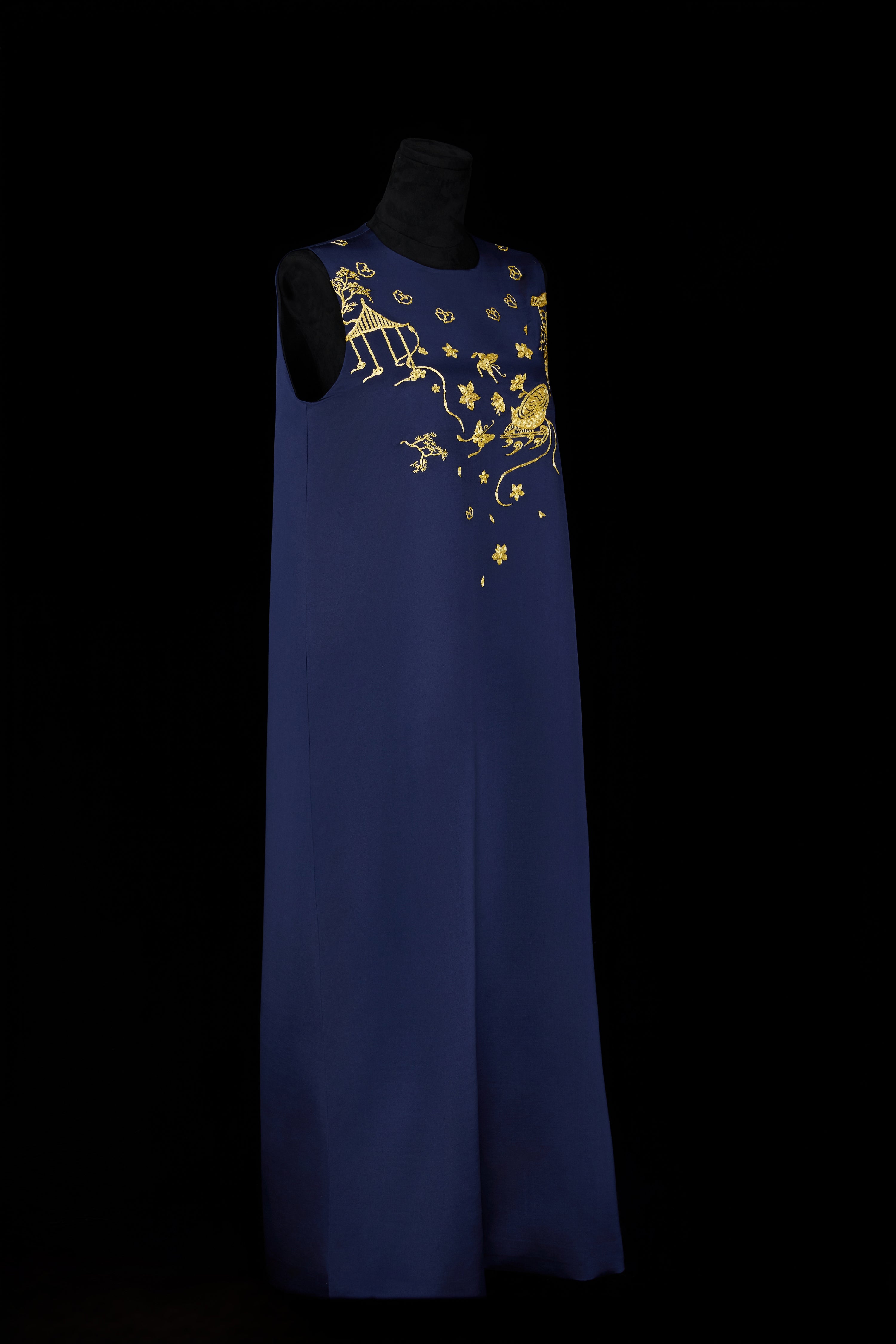 Celestial Eclipse Gown《日晷藏青长裙》