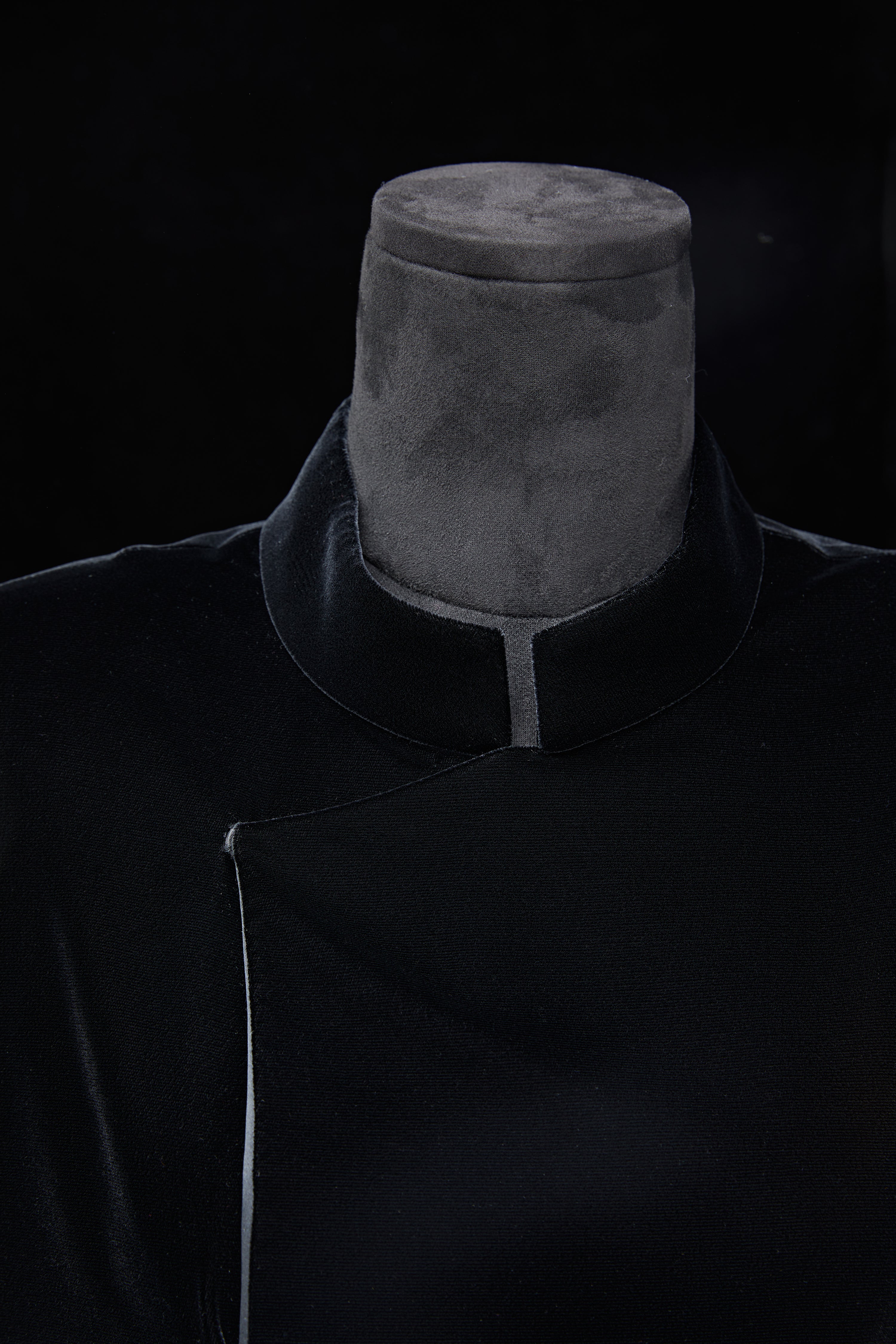 Little Black Dress《小黑裙》