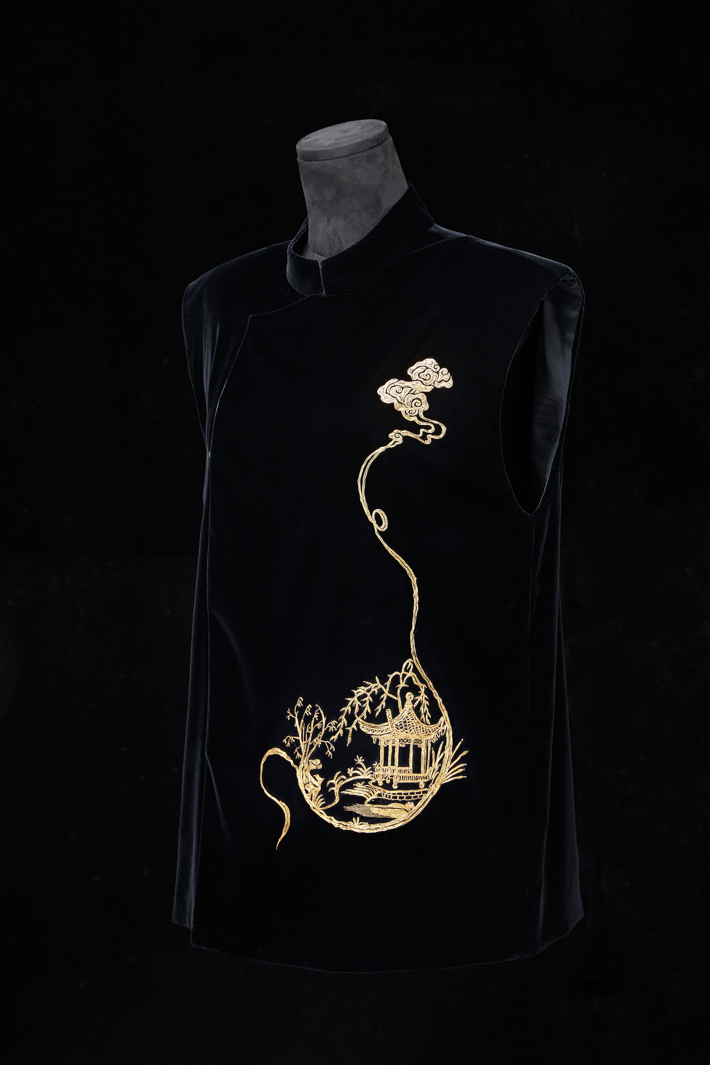 Little Black Dress《小黑裙》