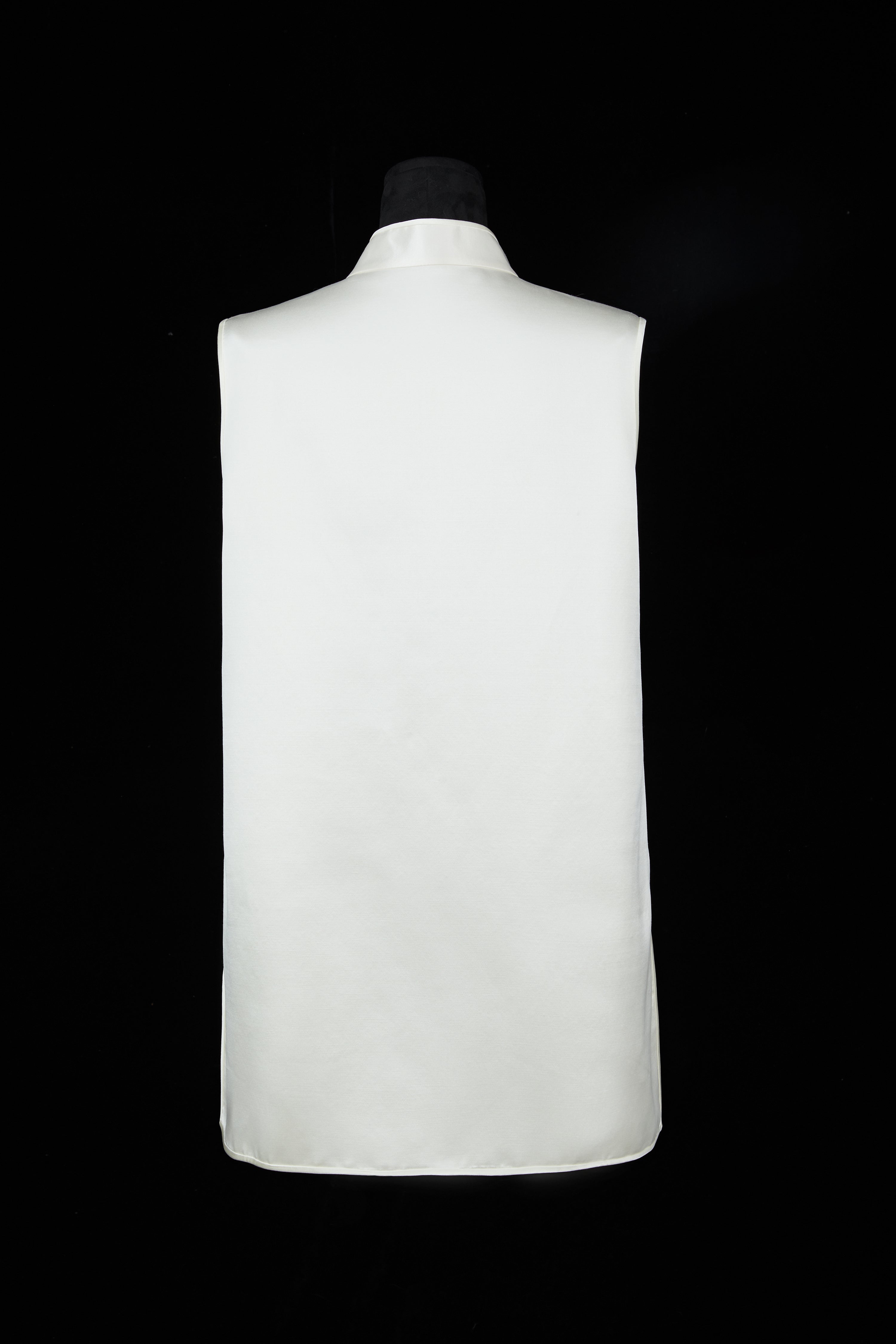 A Corner of the Red Chamber《红楼一隅》