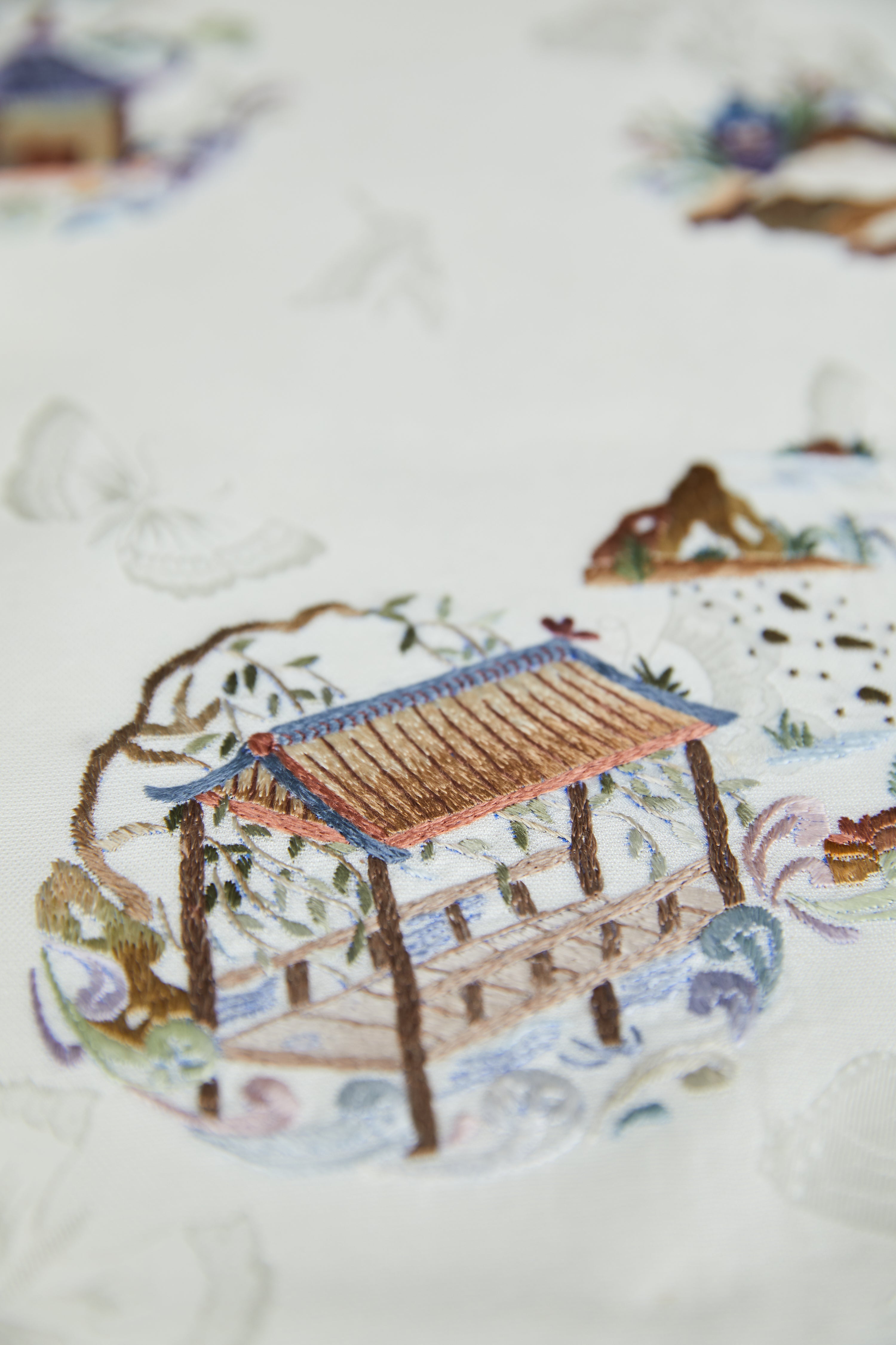 Elegant Pavilions and Towers《亭台楼阁》