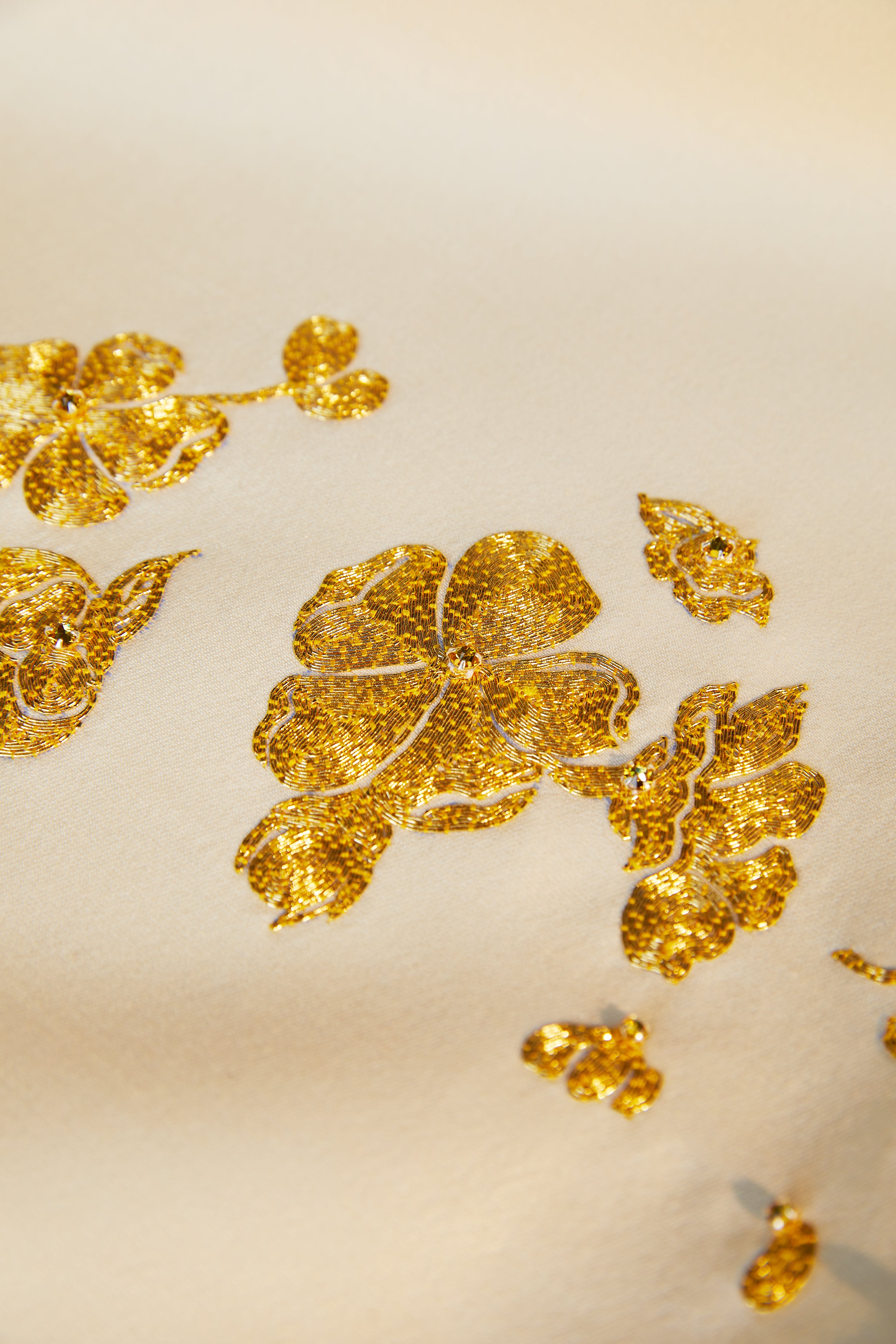 Sansheng Youxing White Porcelain Silhouette Dress《三生有幸之玉瓶白裙》